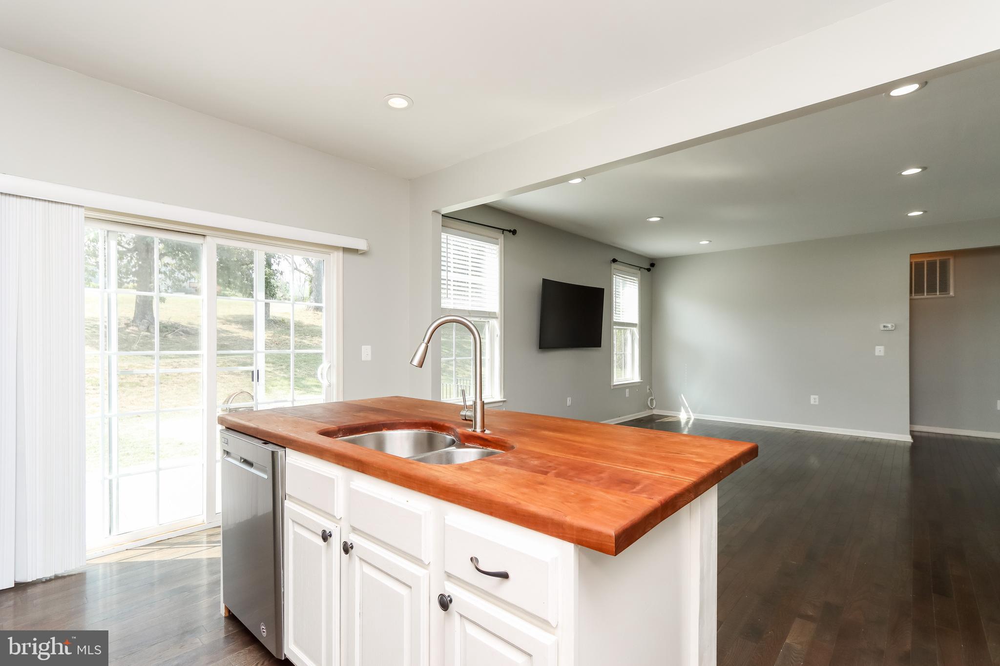 LAKE HOLIDAY ESTATES - Residential