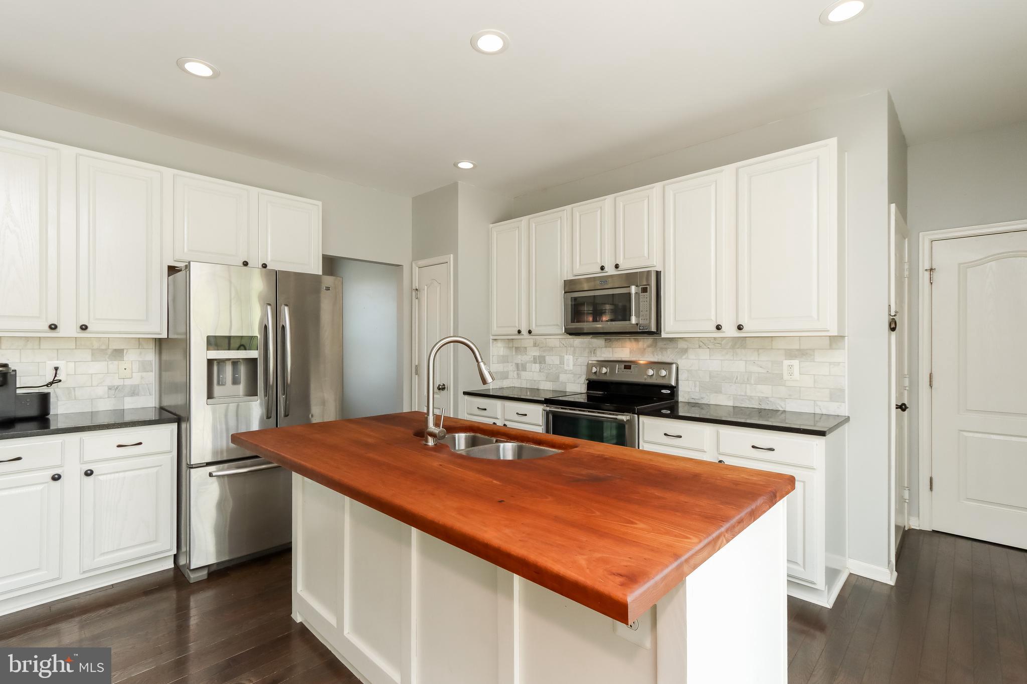 LAKE HOLIDAY ESTATES - Residential