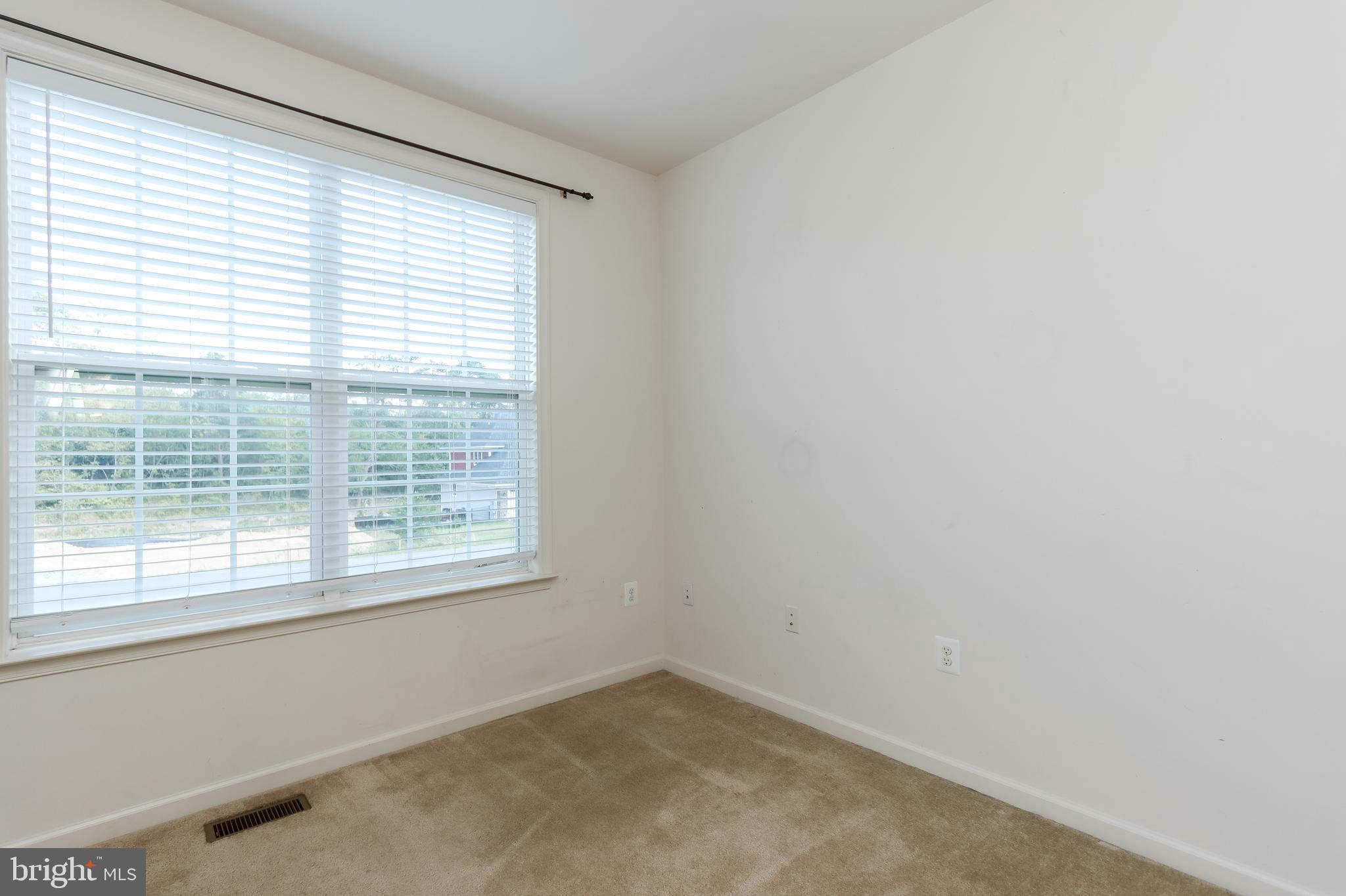 LAKE HOLIDAY ESTATES - Residential