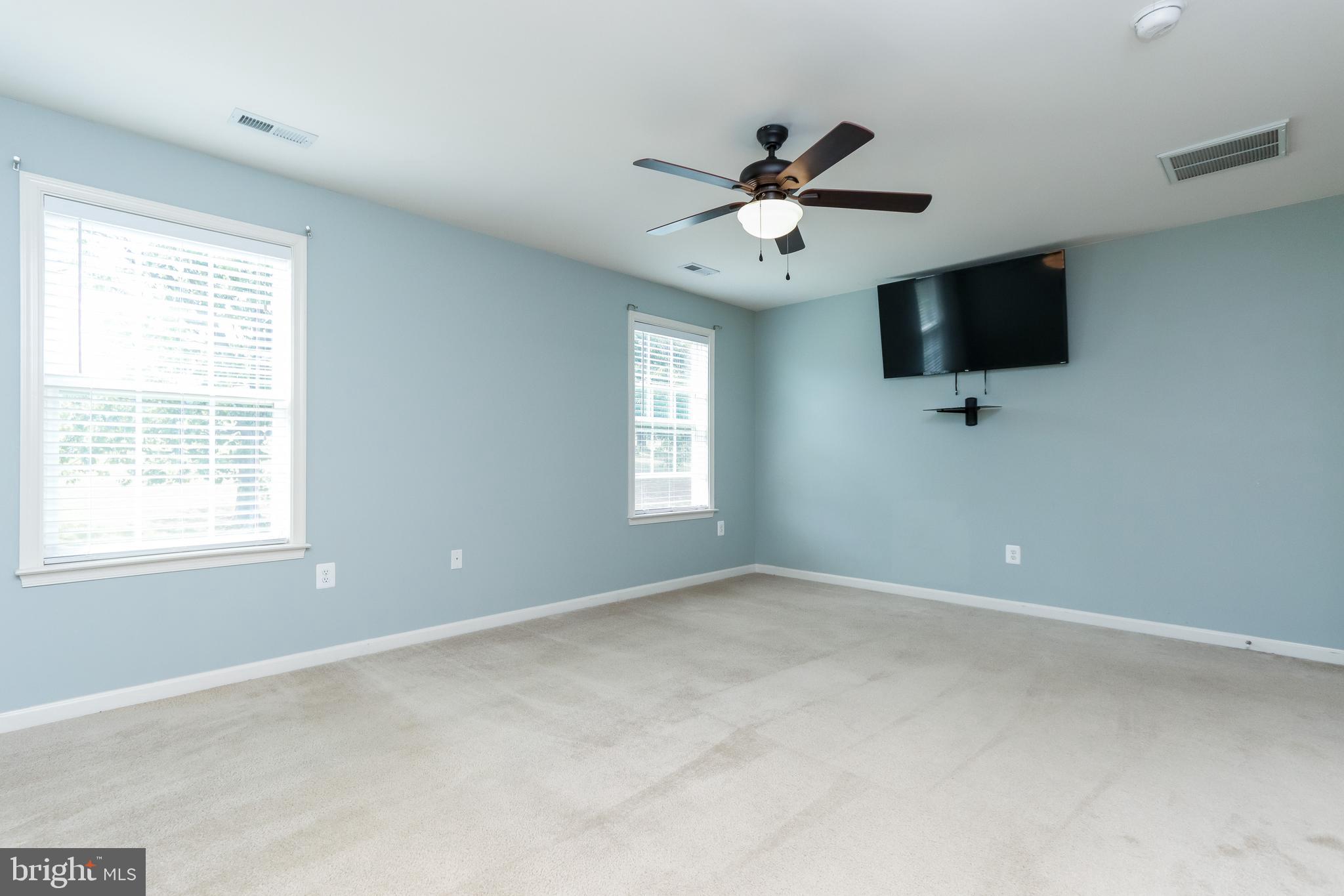 LAKE HOLIDAY ESTATES - Residential