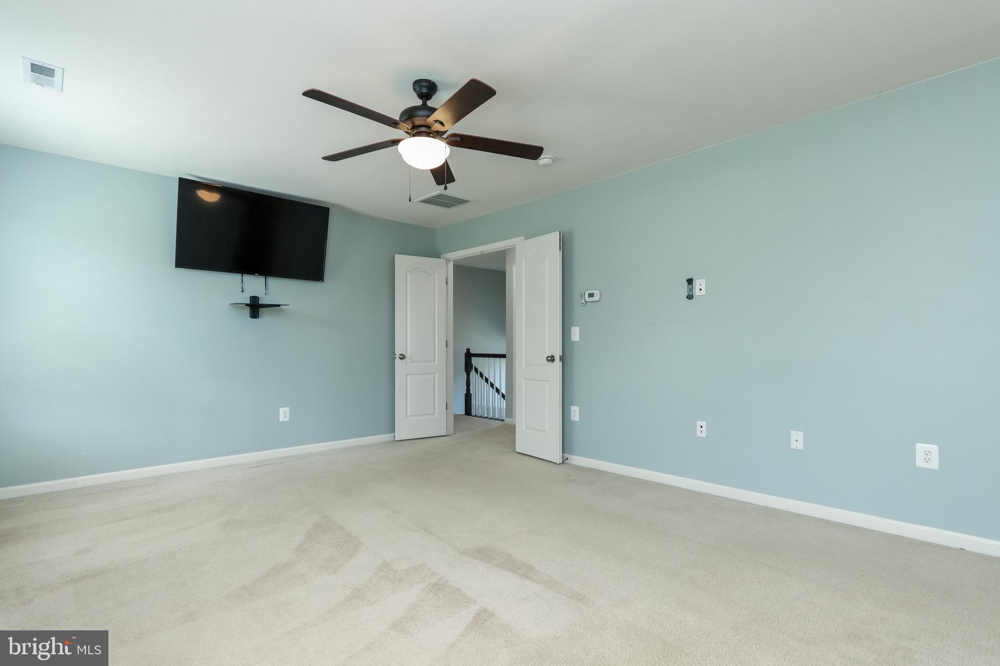 LAKE HOLIDAY ESTATES - Residential