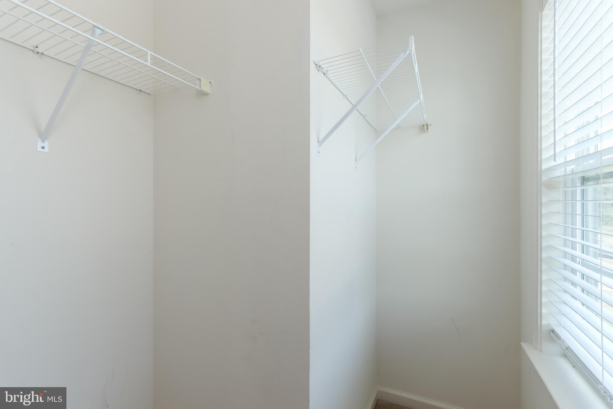 LAKE HOLIDAY ESTATES - Residential