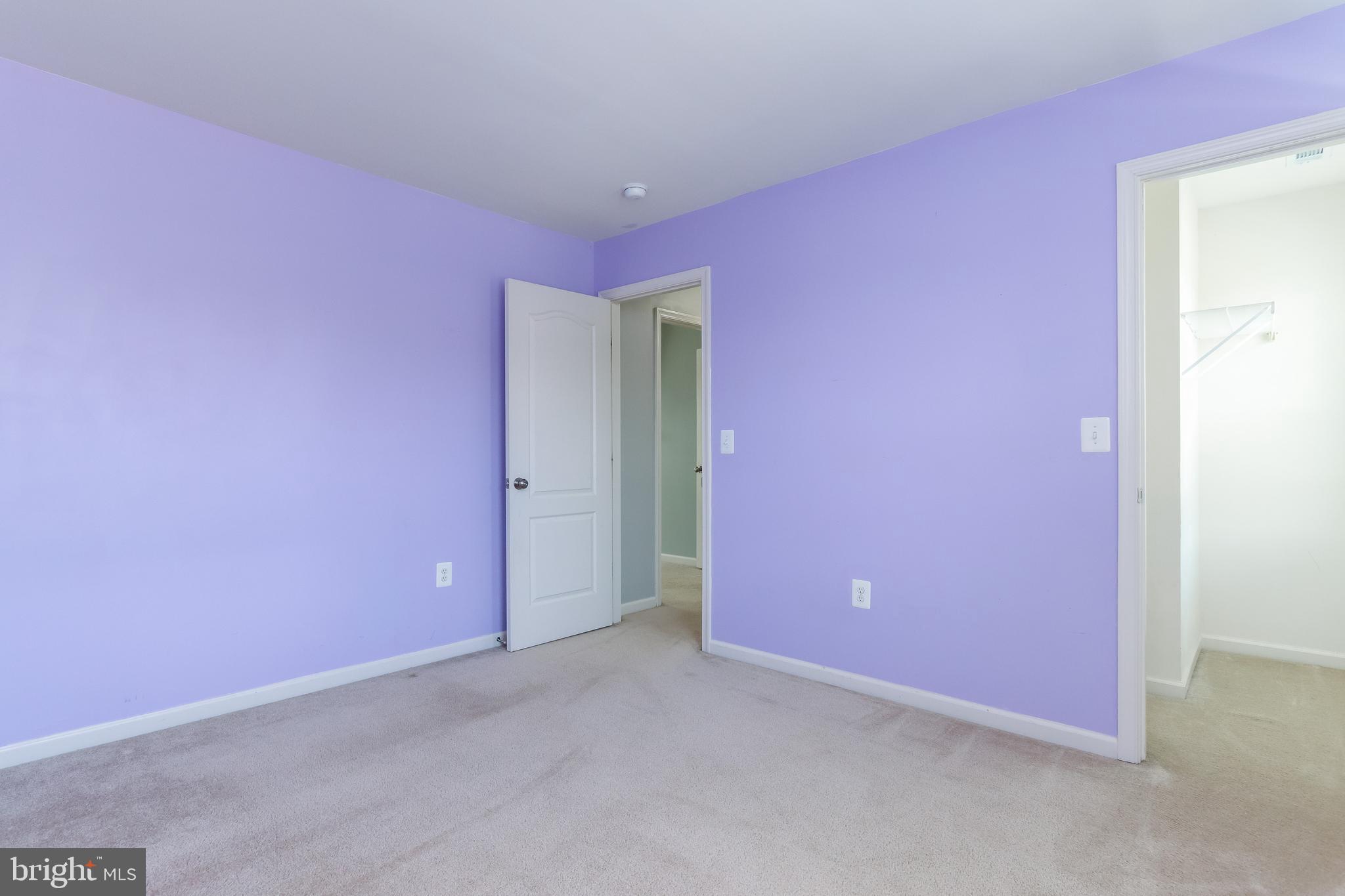 LAKE HOLIDAY ESTATES - Residential