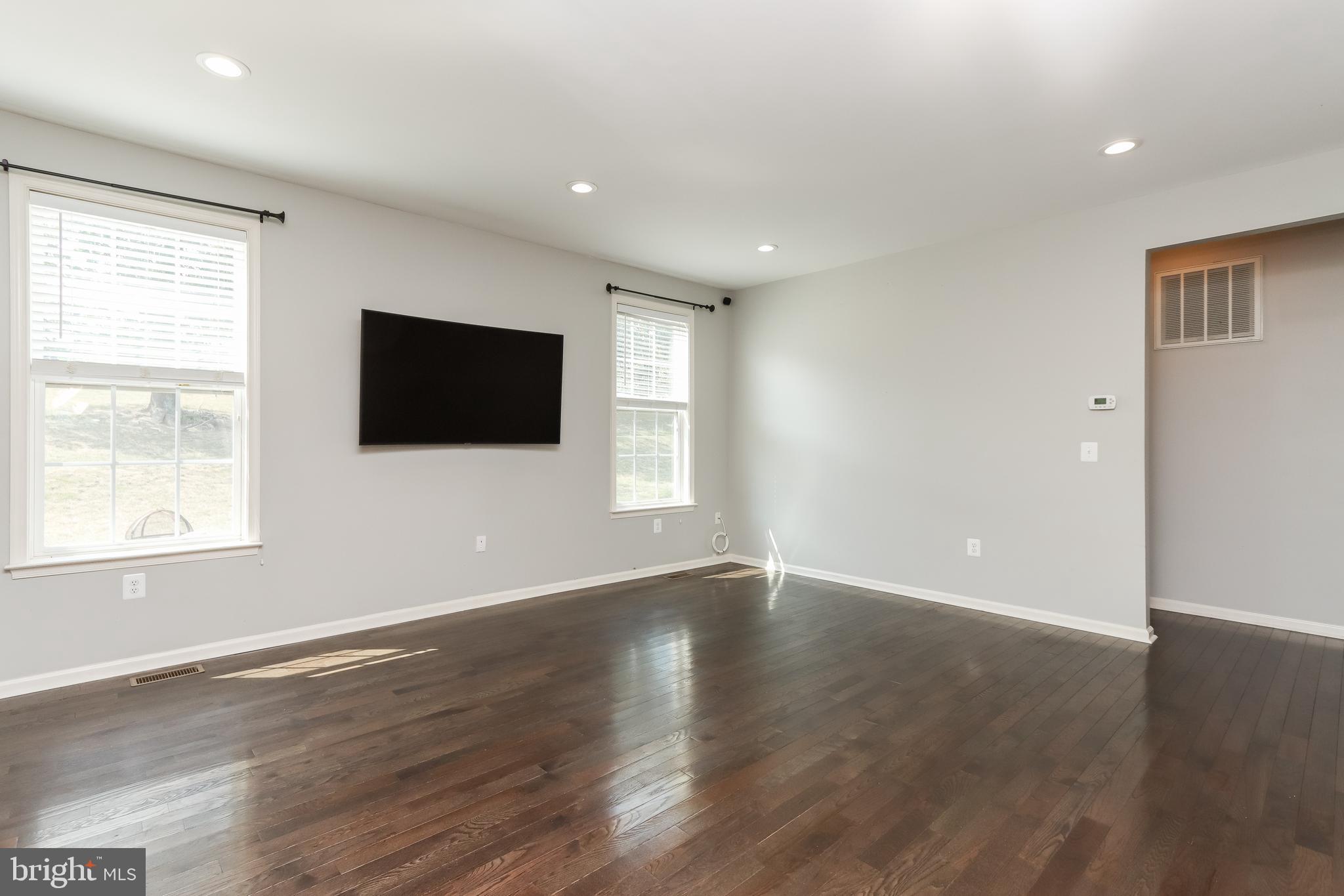 LAKE HOLIDAY ESTATES - Residential