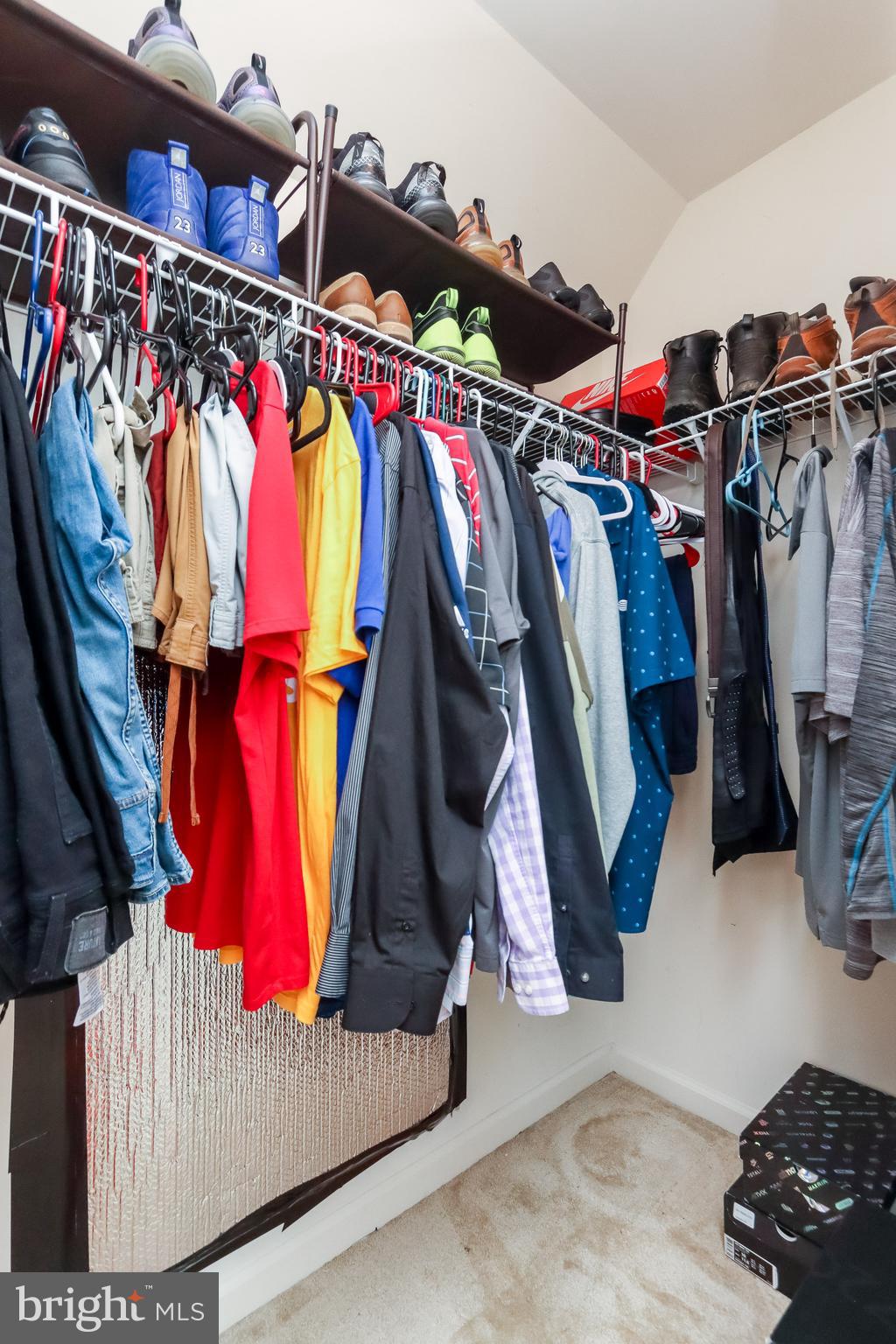 LAKE HOLIDAY ESTATES - Residential