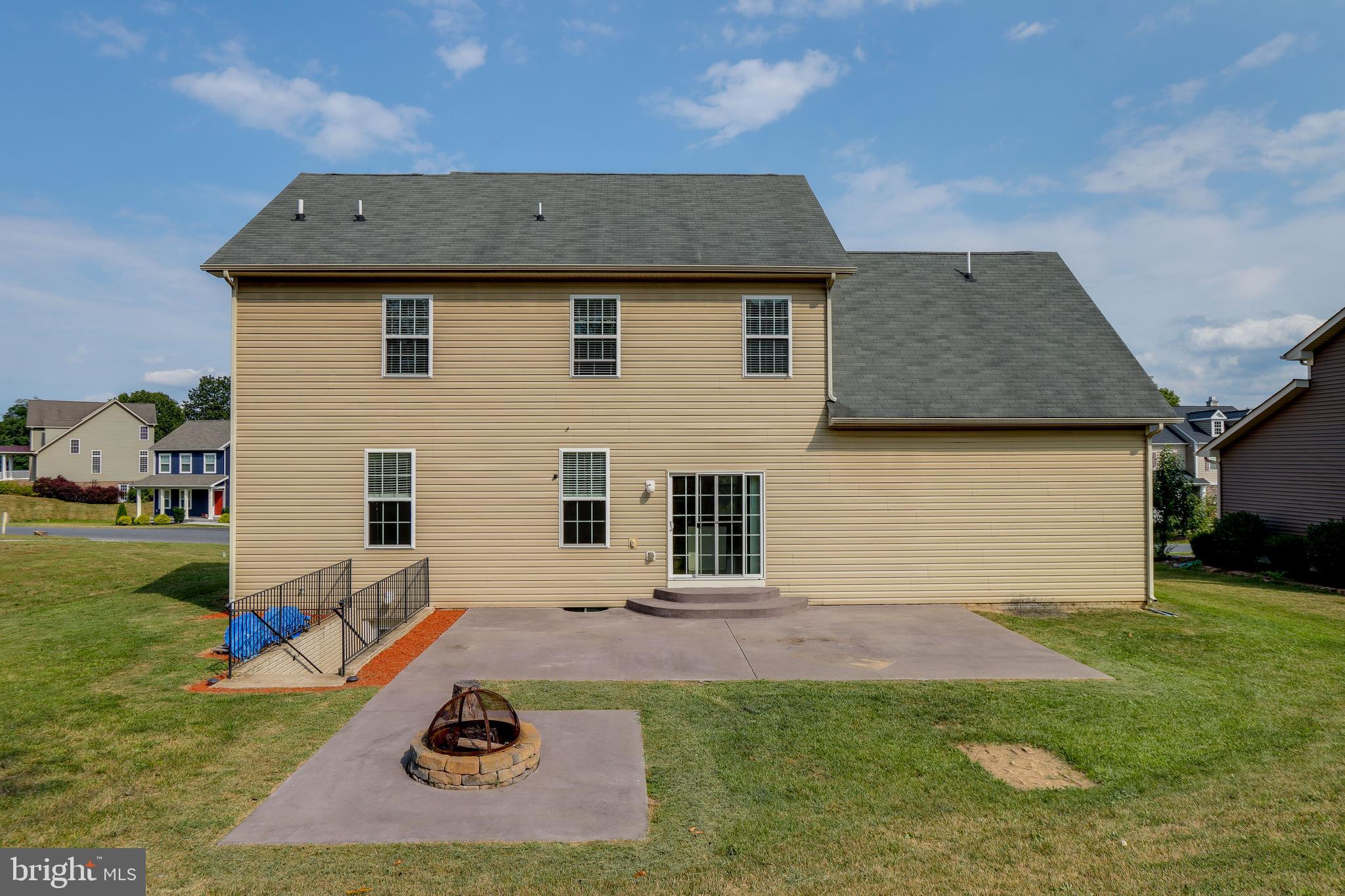 LAKE HOLIDAY ESTATES - Residential