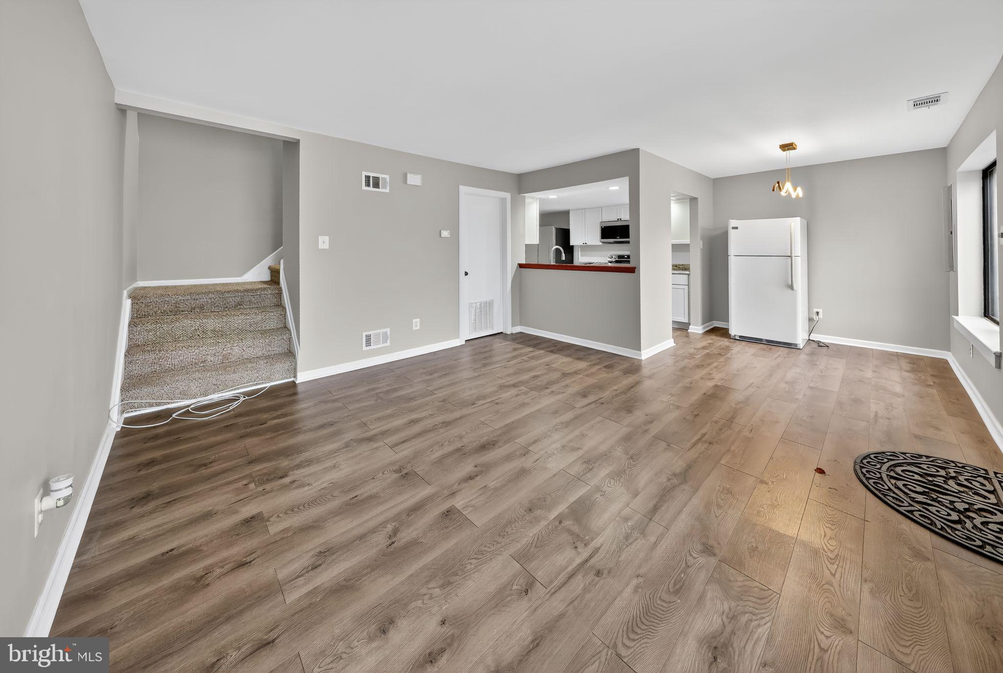 901 COBBLE CREEK CURVE