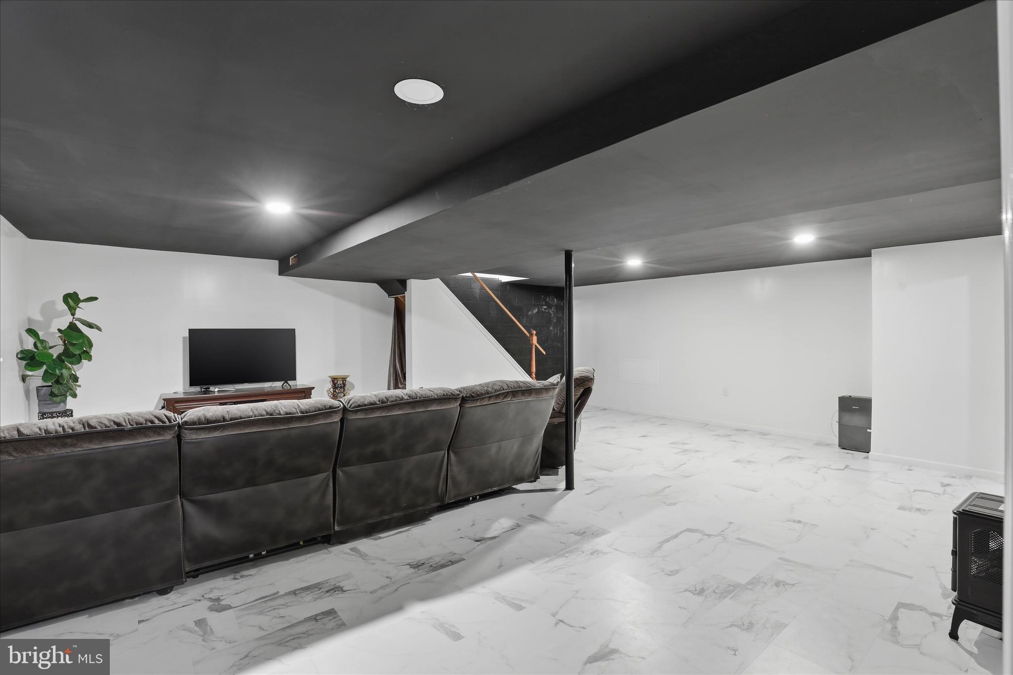 OLD RELIANCE FARMS - Residential