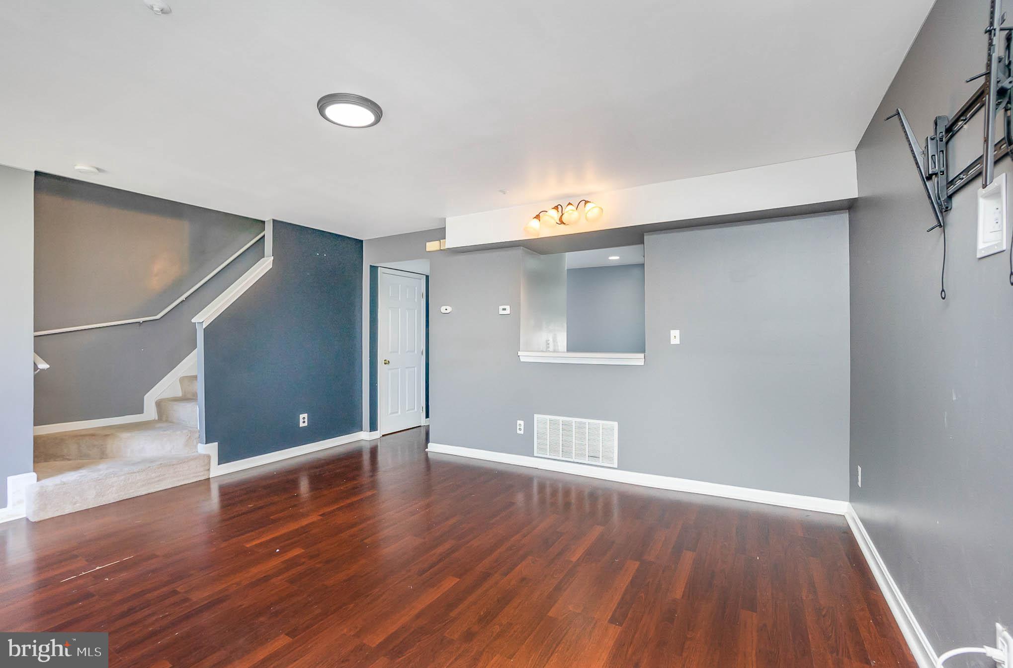 BLUEGRASS HEIGHTS - Residential