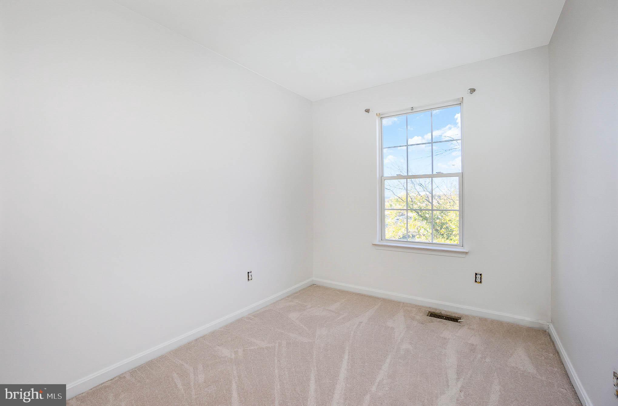 BLUEGRASS HEIGHTS - Residential