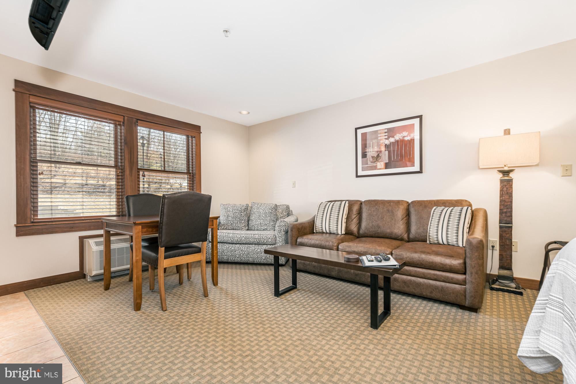 SILVER TREE SUITES - Residential