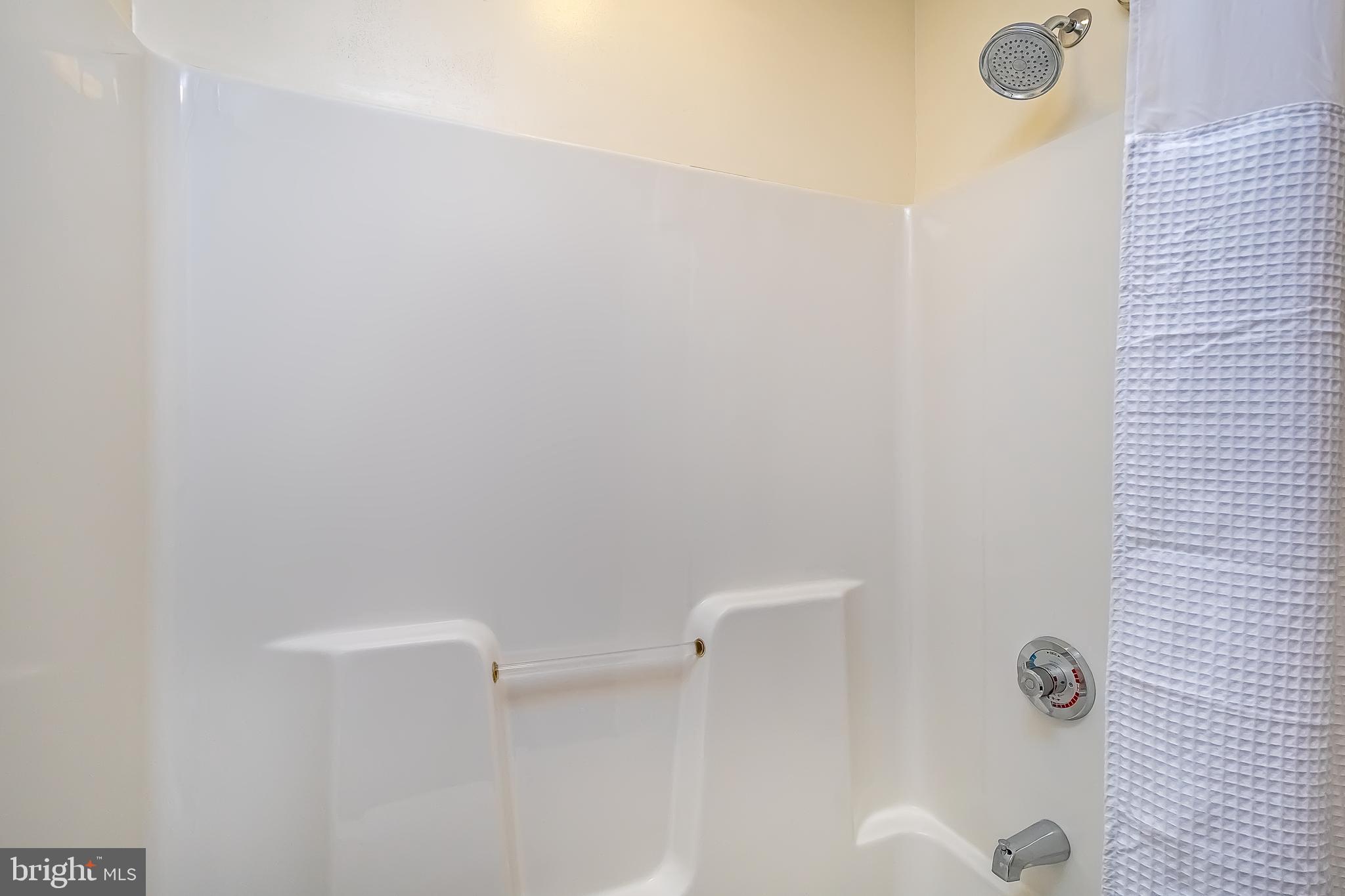 SILVER TREE SUITES - Residential