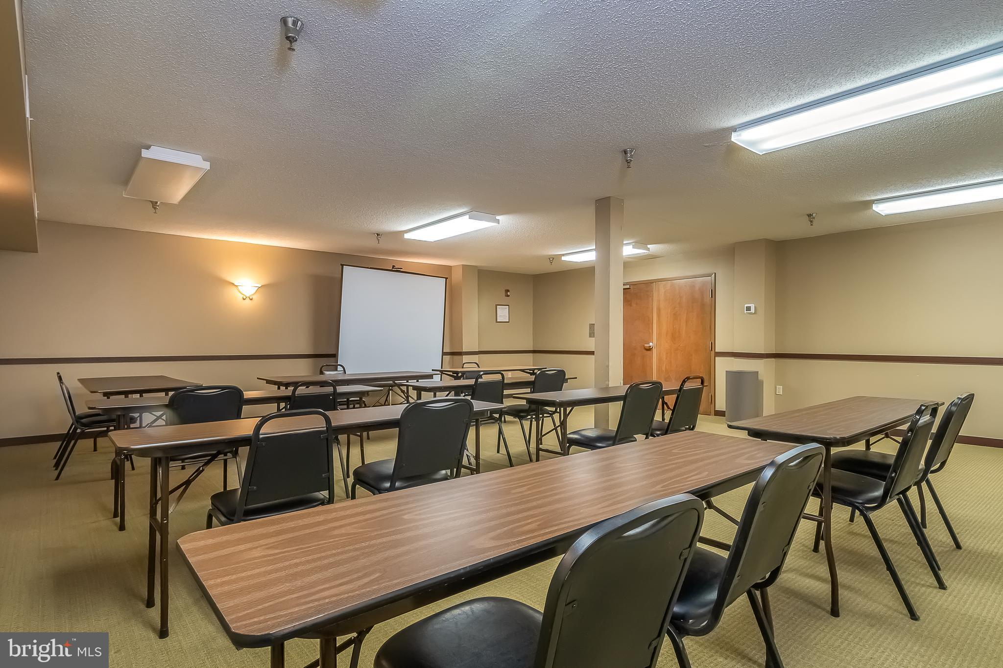 SILVER TREE SUITES - Residential