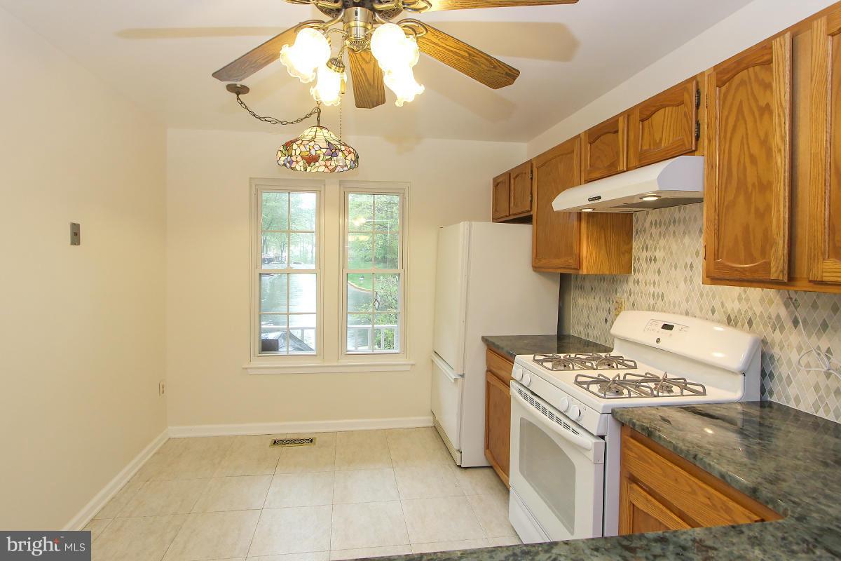 BONIFANT WOODS - Residential