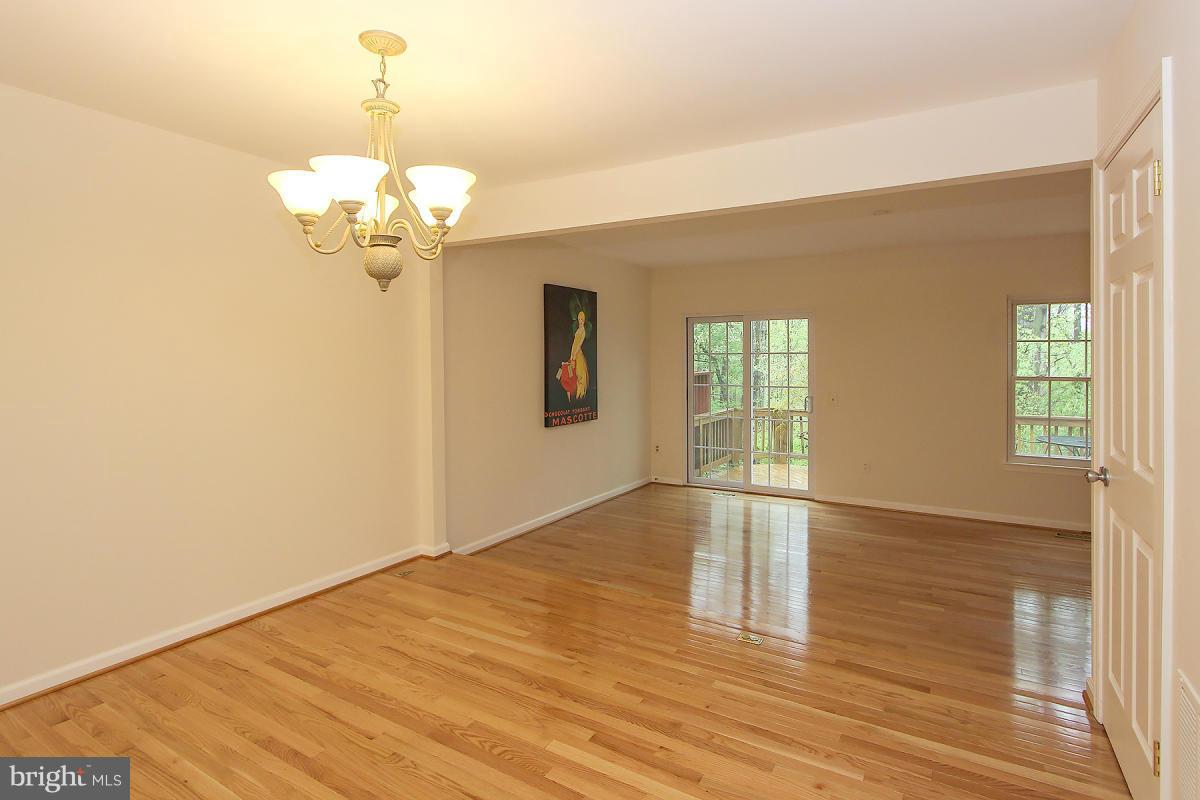 BONIFANT WOODS - Residential