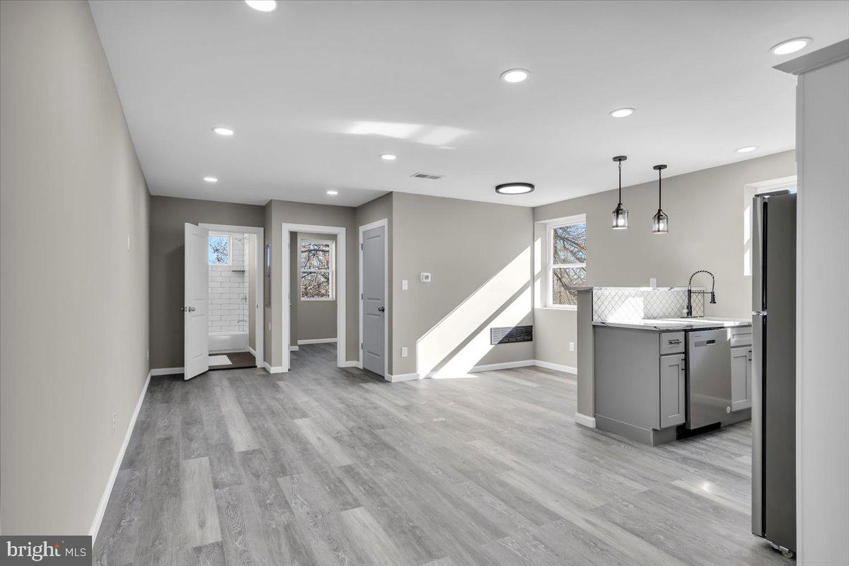 OVERBROOK - Residential Income