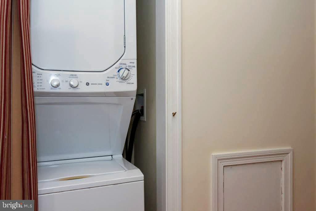 CLARENDON - Residential Income