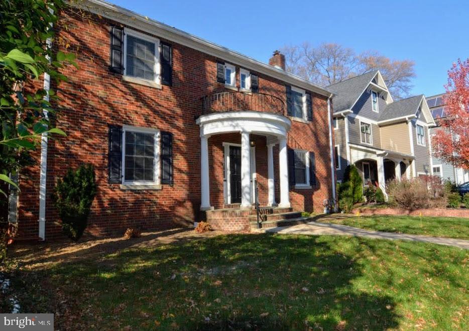 CLARENDON - Residential Income