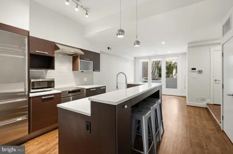 426 M Street NW Unit D, Washington, DC 20001 - #: DCDC2273652
