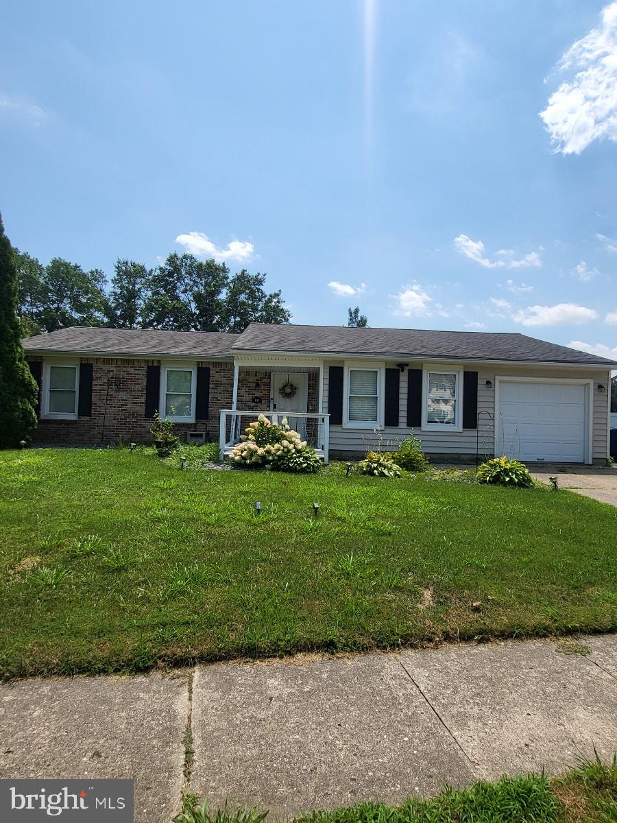 98 SHERWOOD LANE