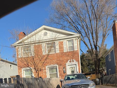 301 S FILLMORE STREET ARLINGTON VA 22204