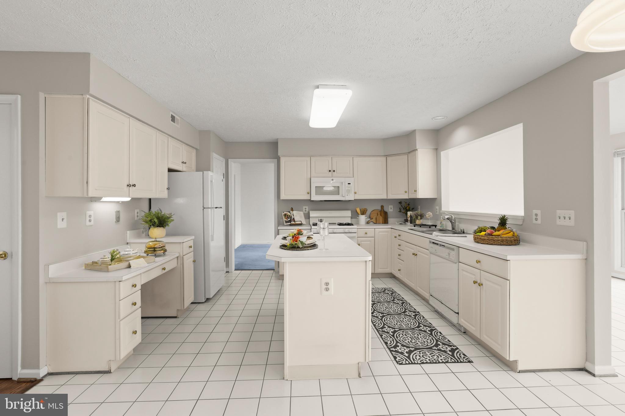 KINGS CHARTER - Residential