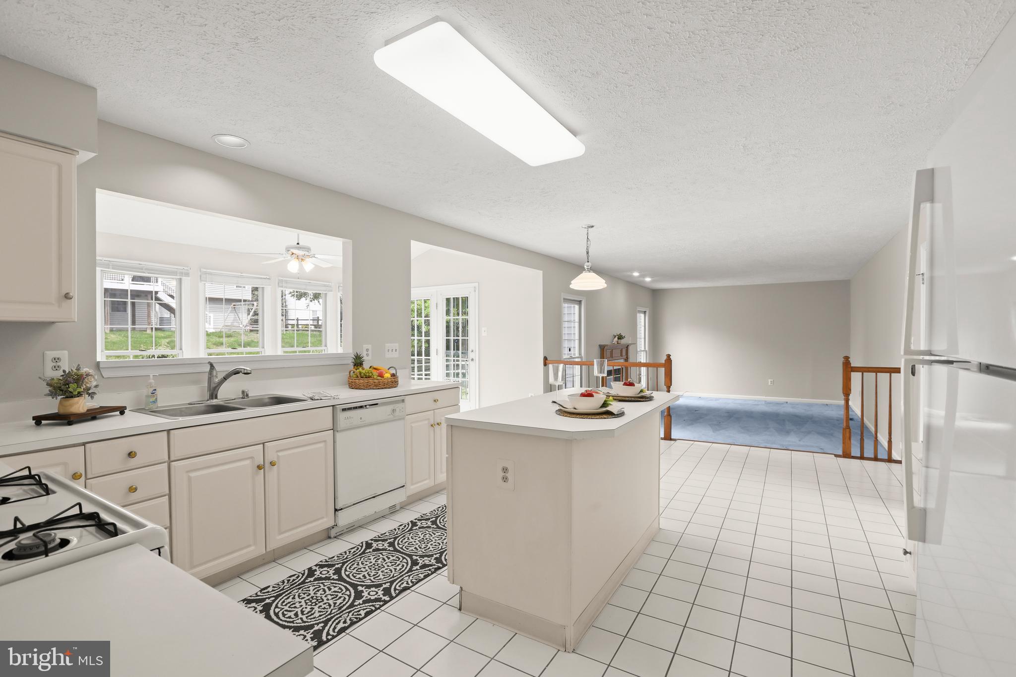 KINGS CHARTER - Residential