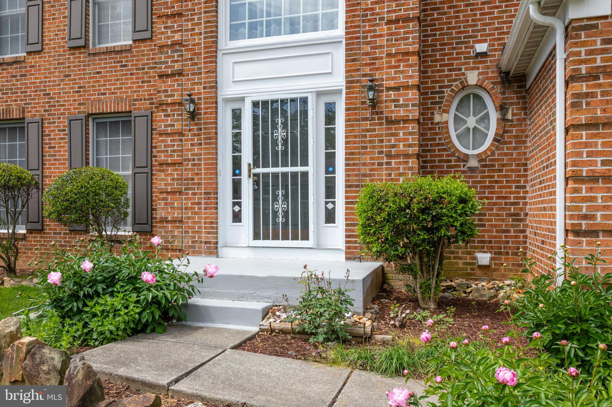 KINGS CHARTER - Residential