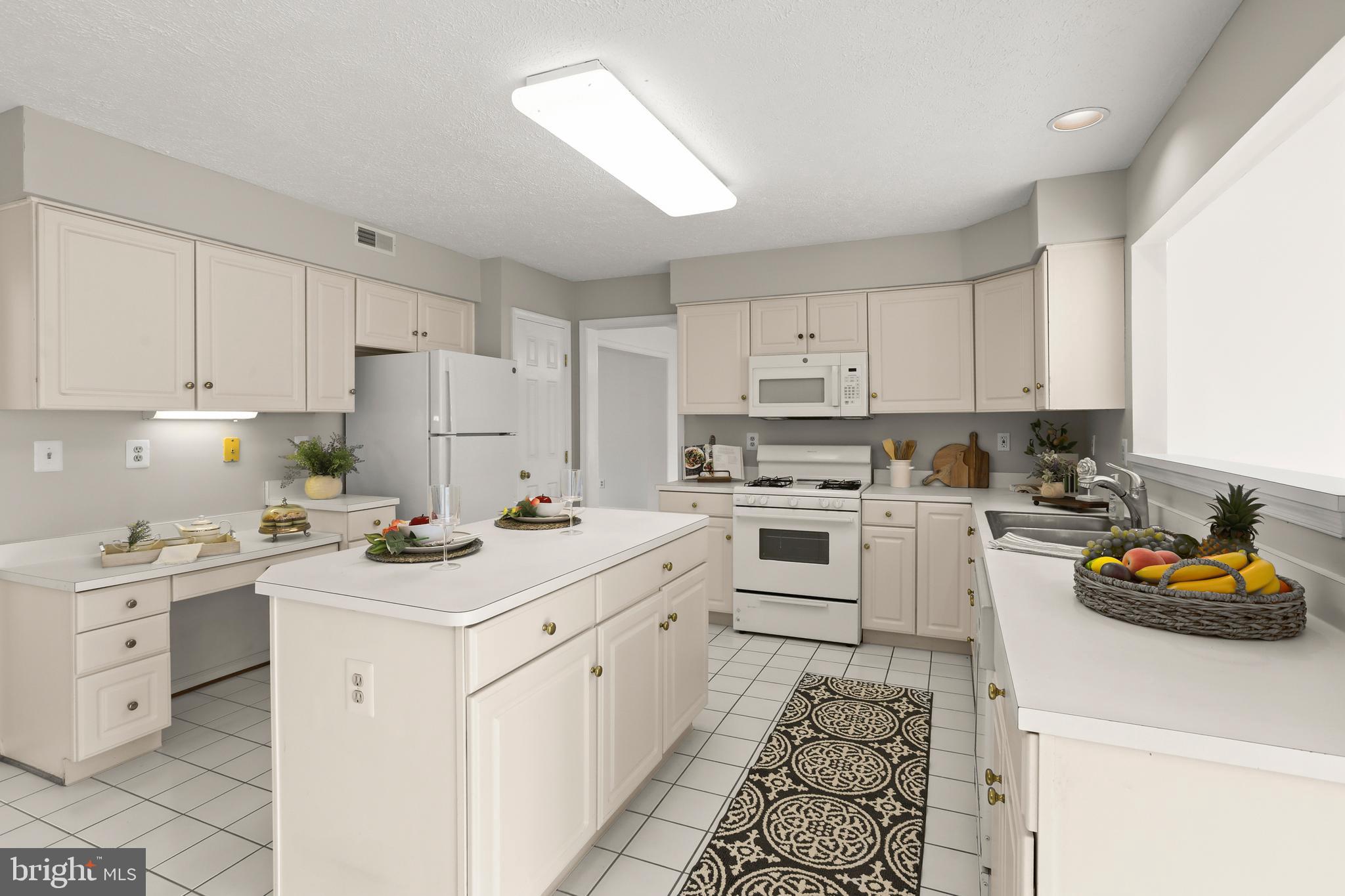 KINGS CHARTER - Residential