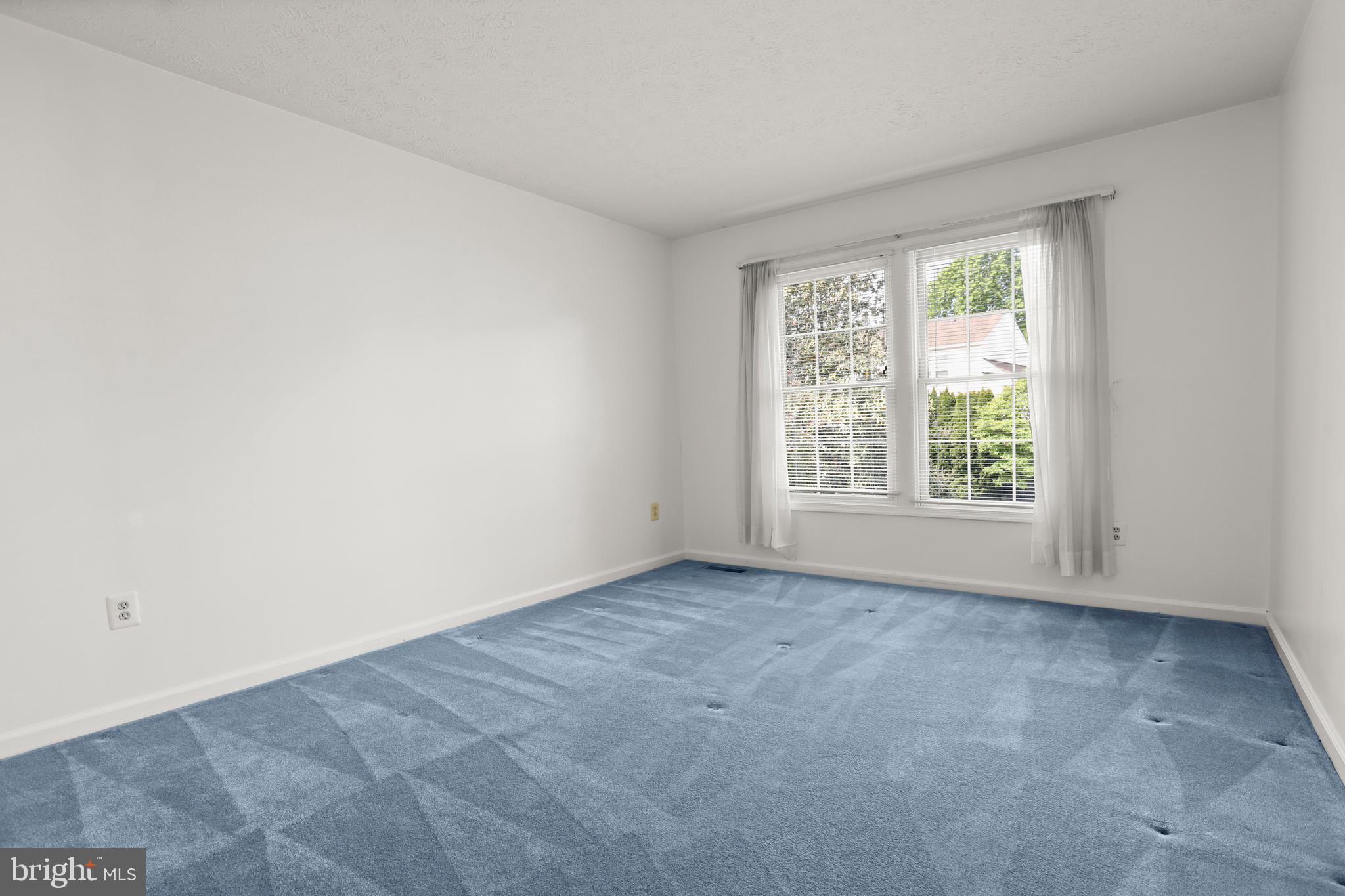 KINGS CHARTER - Residential