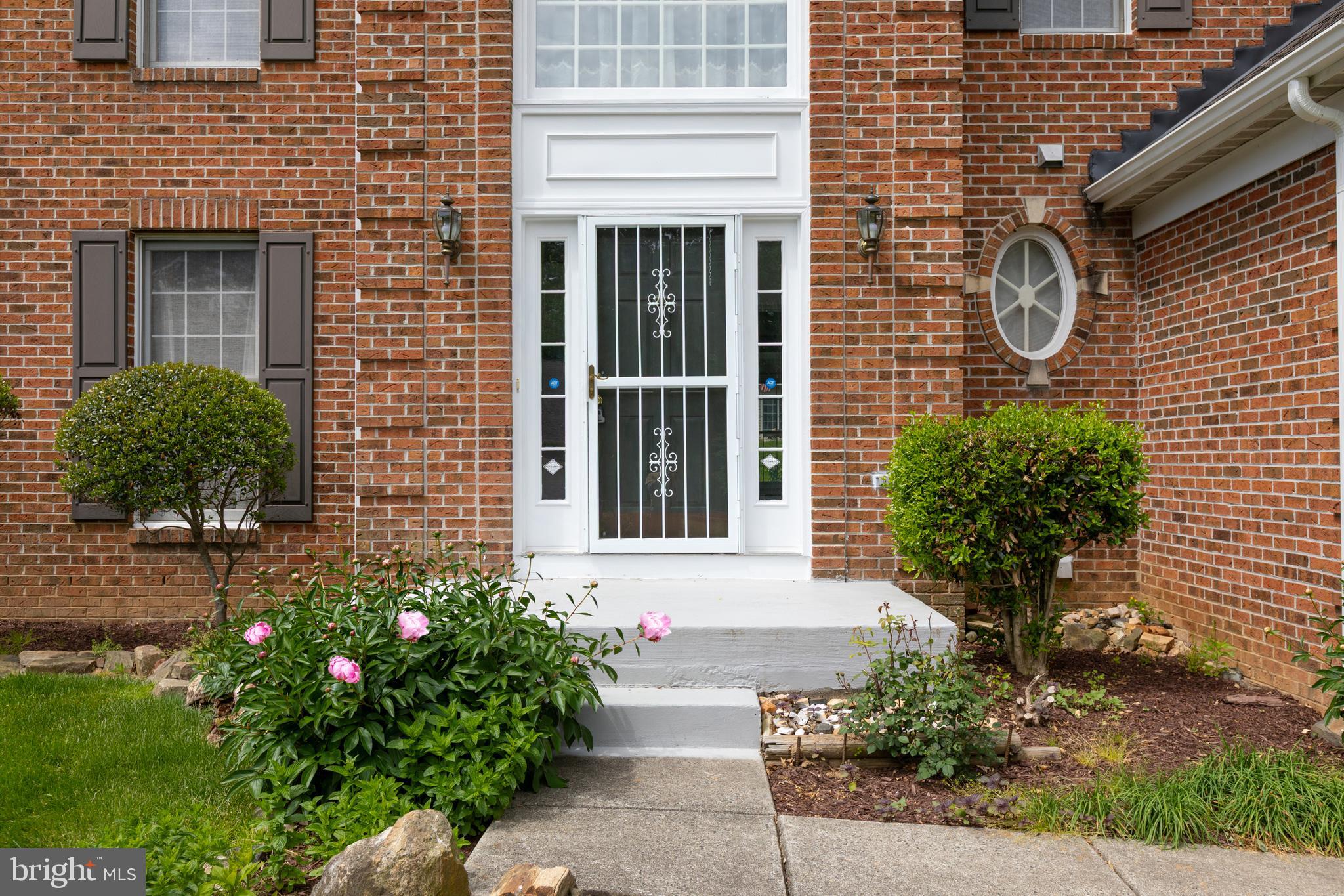 KINGS CHARTER - Residential