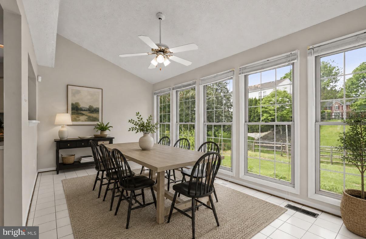 KINGS CHARTER - Residential