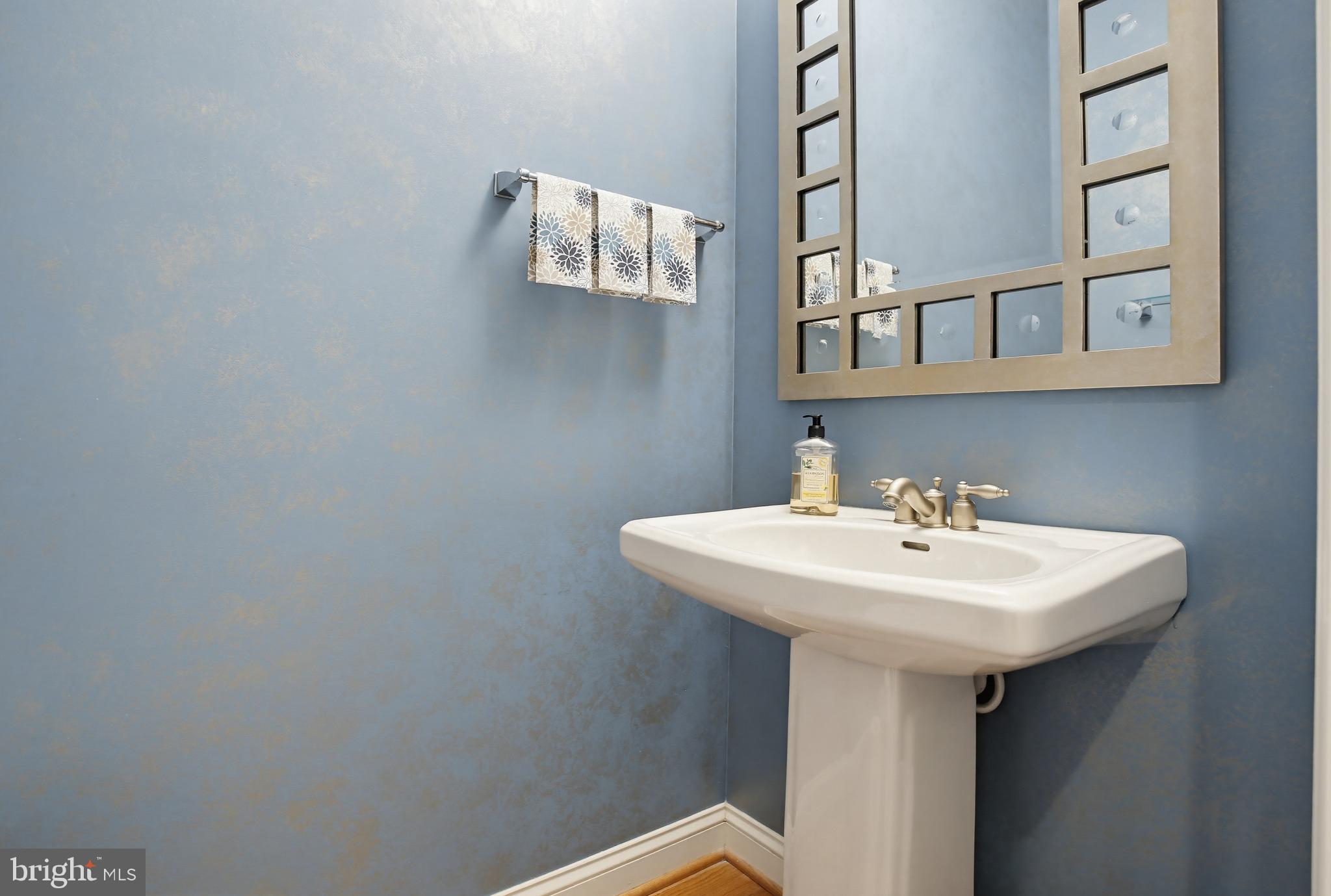 DUNLOY TOWNHOME - Residential