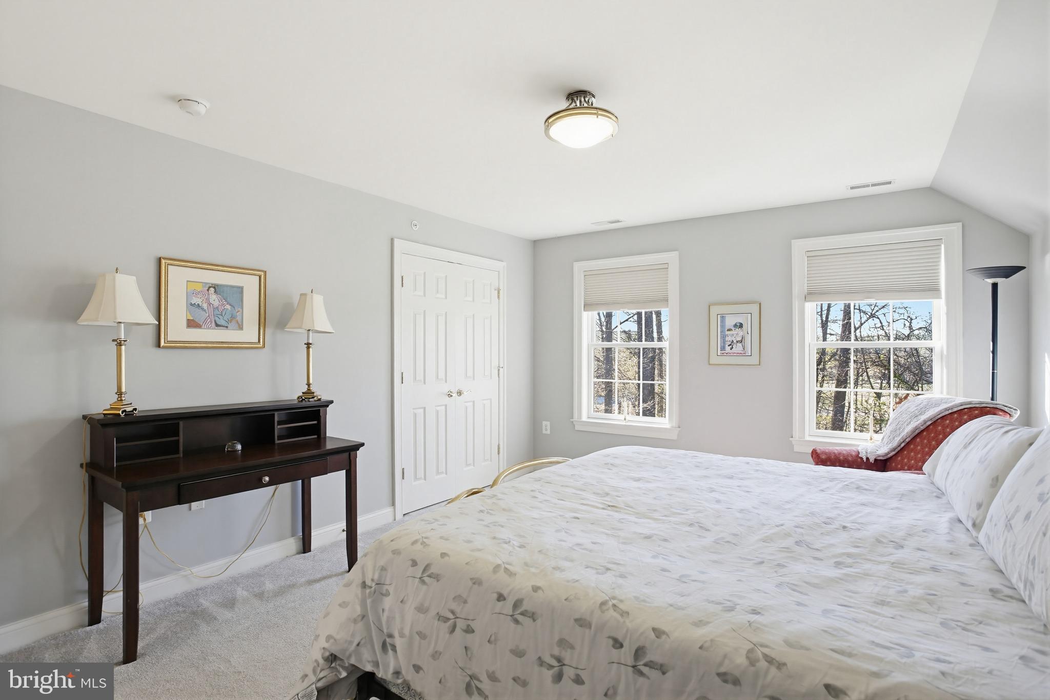 DUNLOY TOWNHOME - Residential