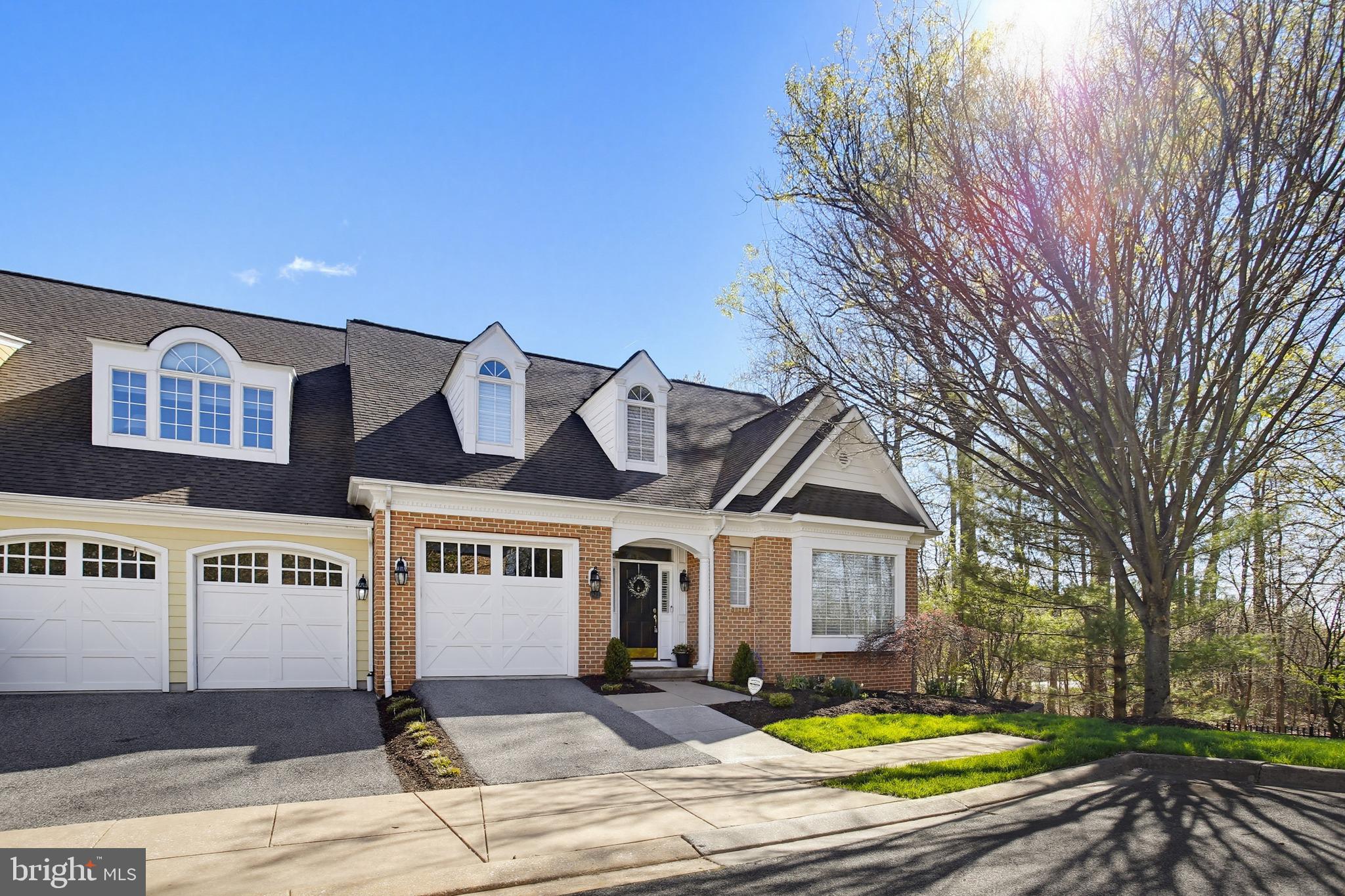 DUNLOY TOWNHOME - Residential