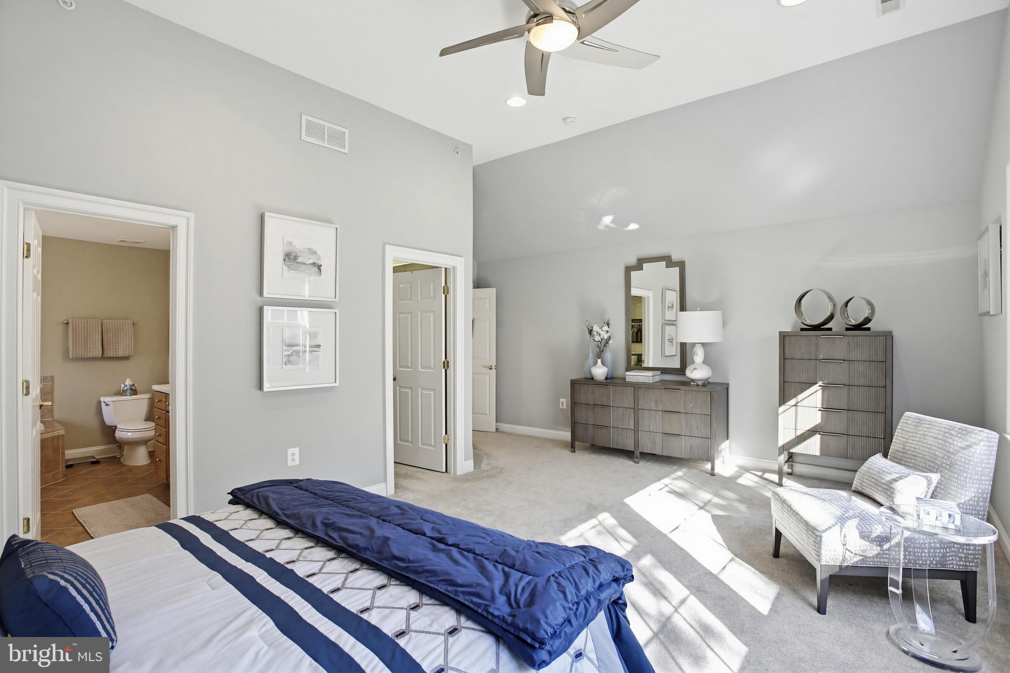 DUNLOY TOWNHOME - Residential