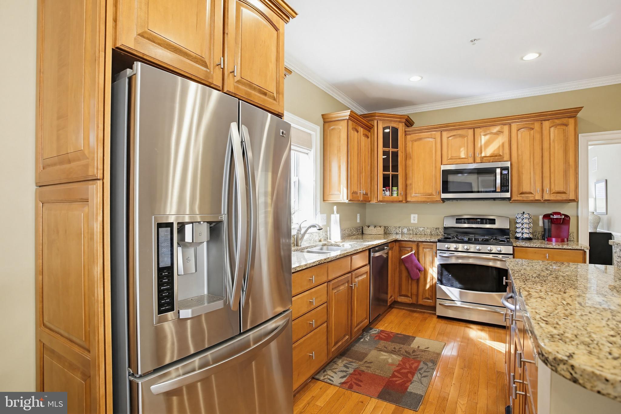 DUNLOY TOWNHOME - Residential