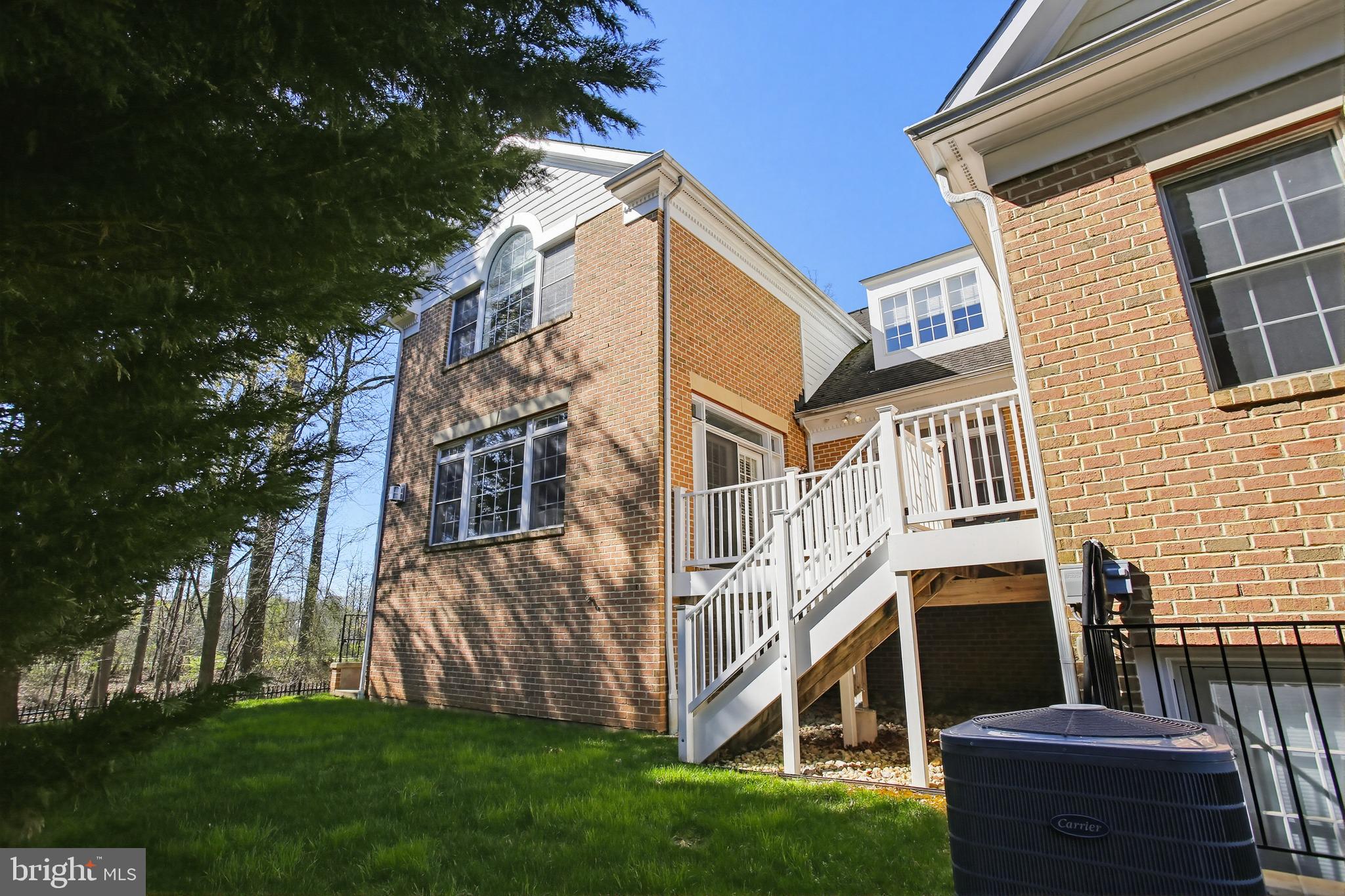 DUNLOY TOWNHOME - Residential