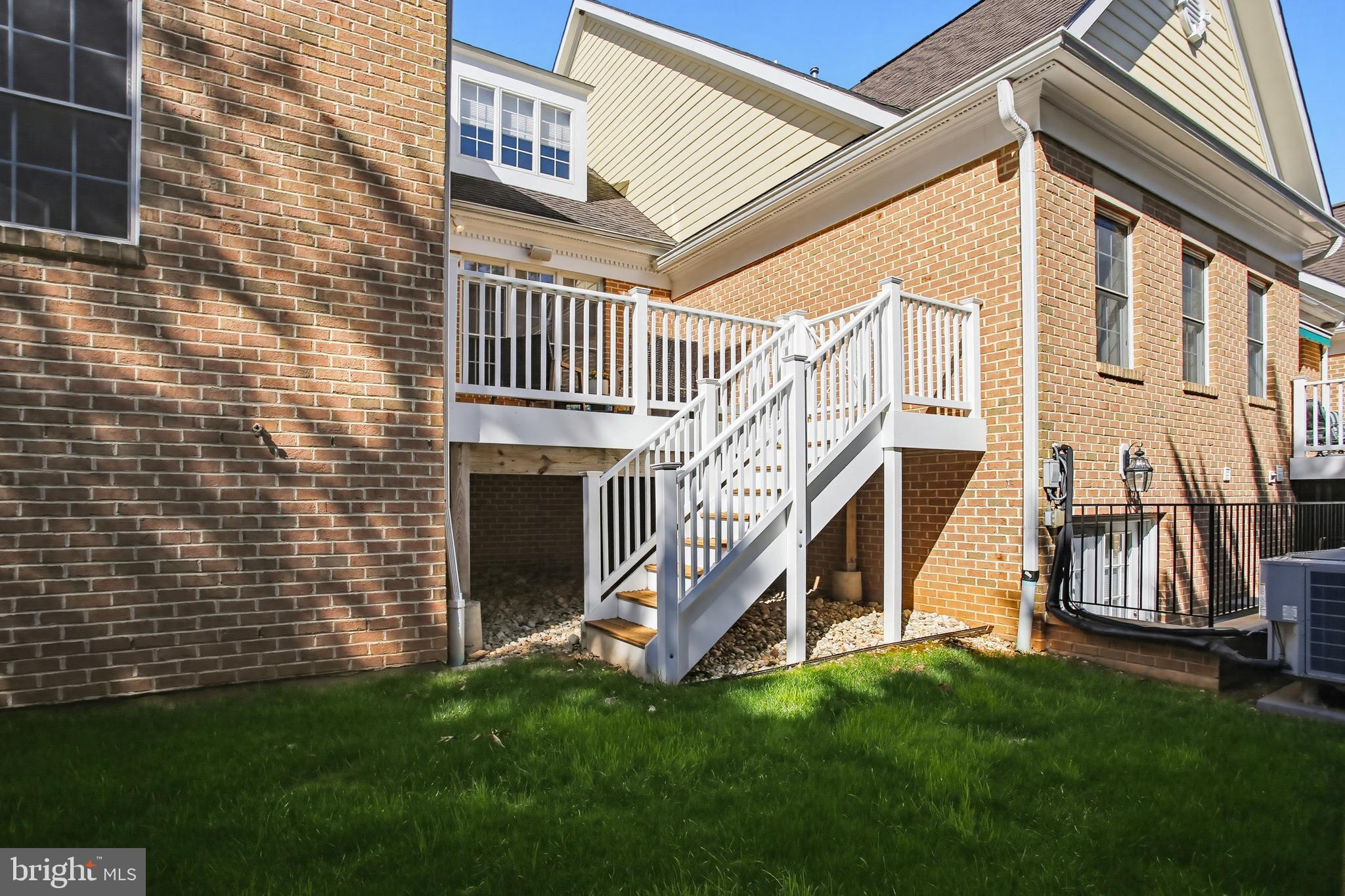 DUNLOY TOWNHOME - Residential