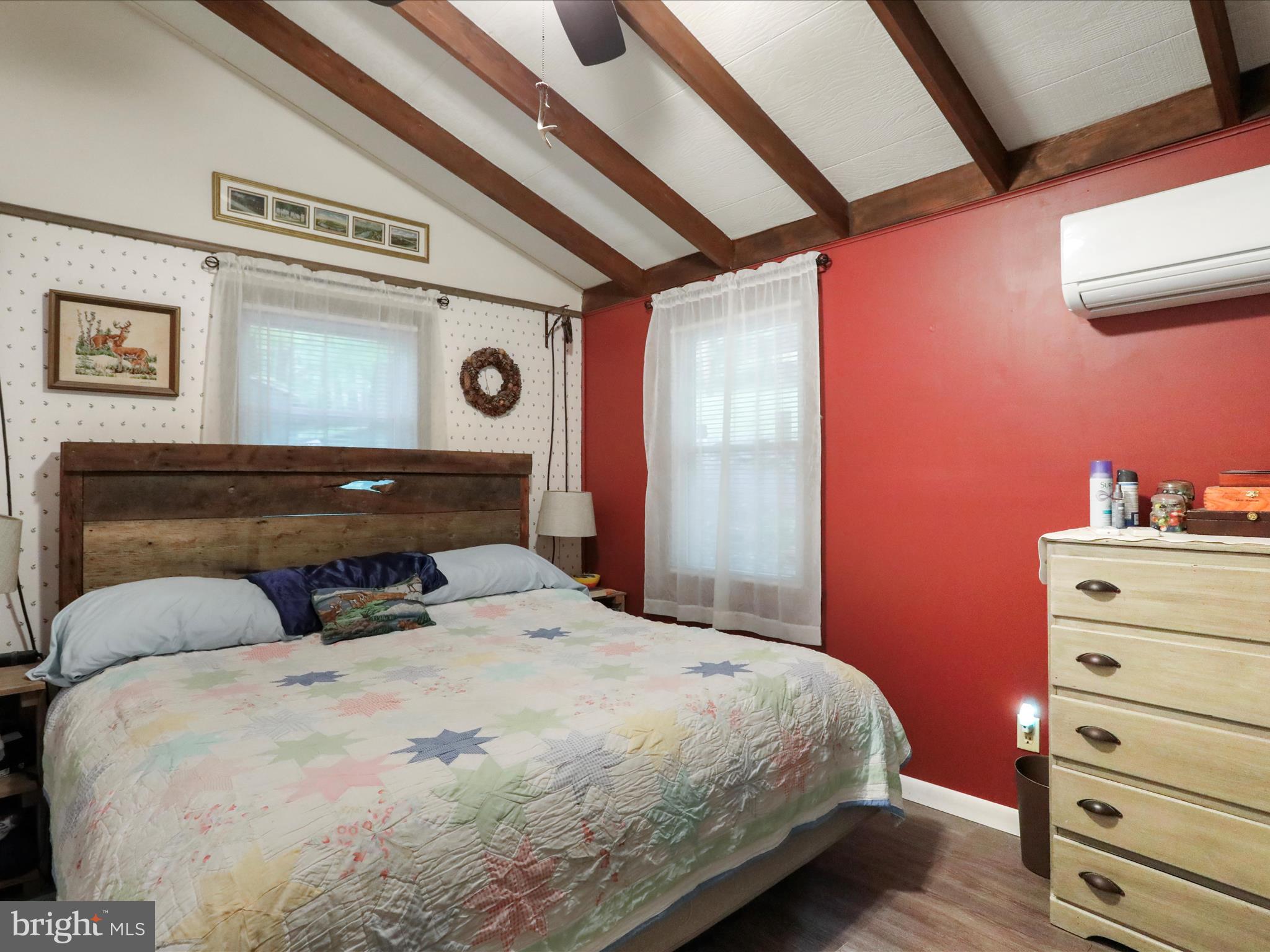 THUNDERBIRD HILLS - Residential