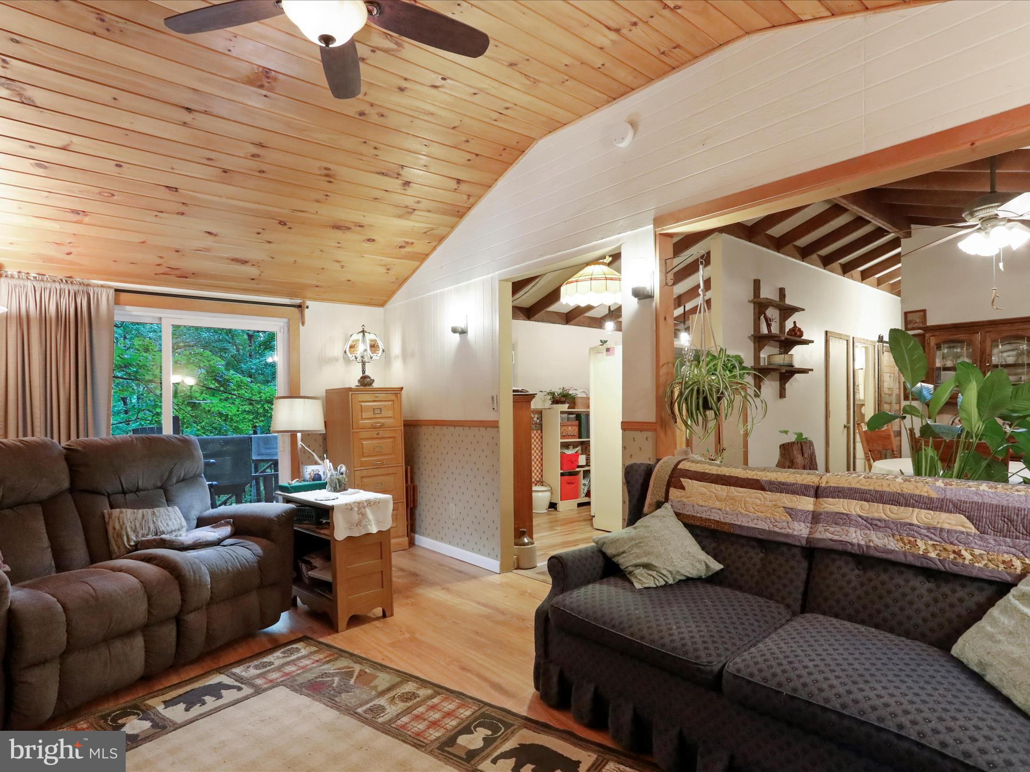 THUNDERBIRD HILLS - Residential