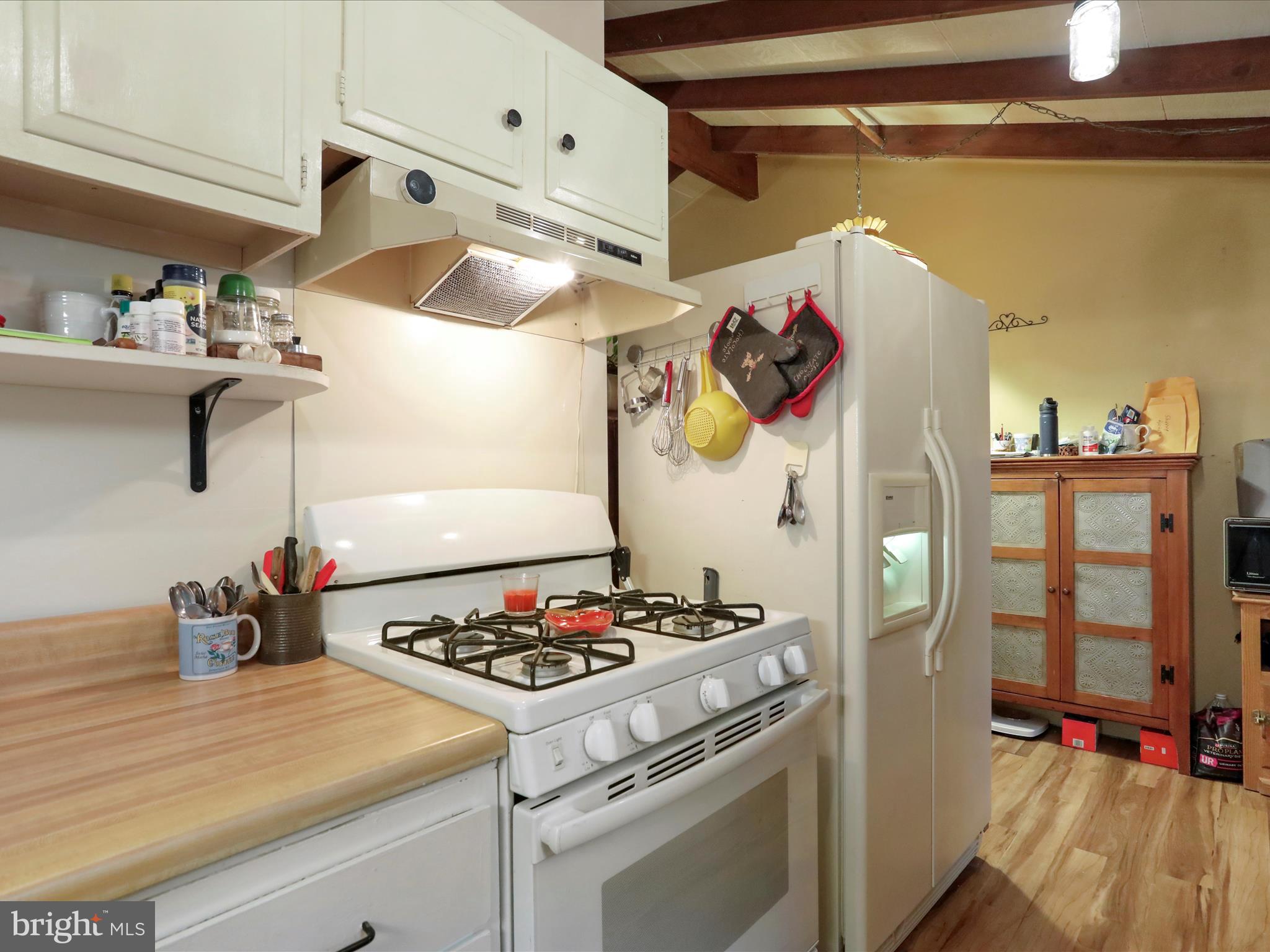 THUNDERBIRD HILLS - Residential