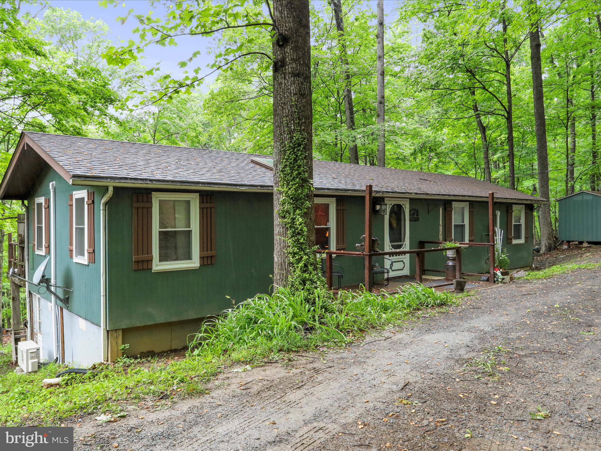 THUNDERBIRD HILLS - Residential