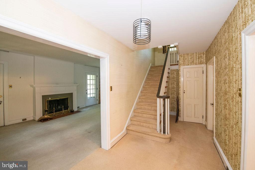 103 WAVERLY ROAD