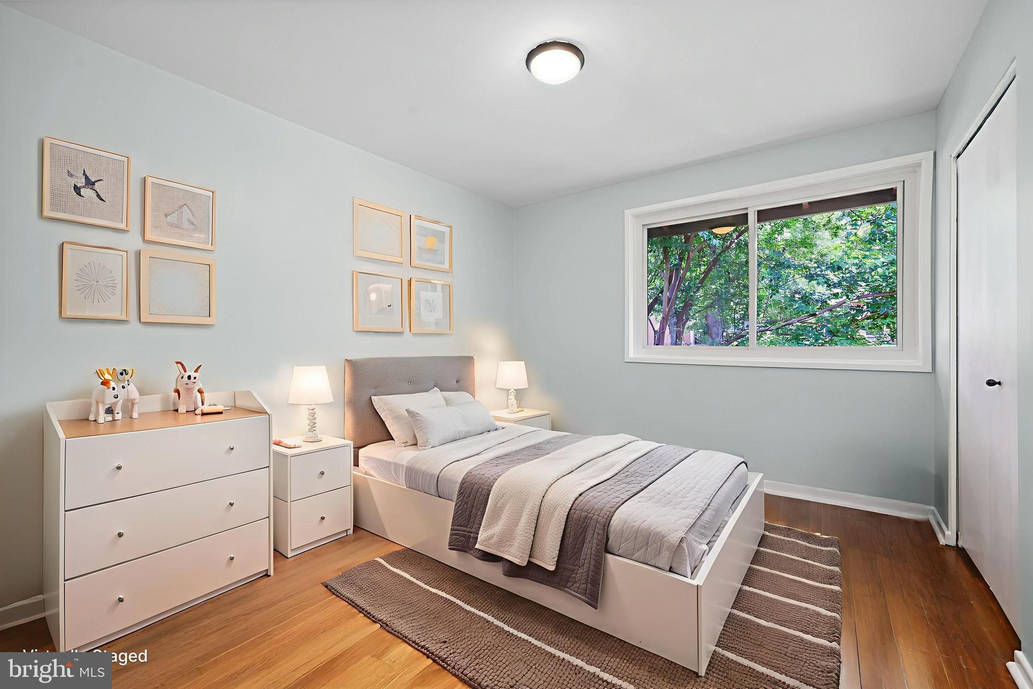 MOSBY WOODS TOWNHOUSE - Residential