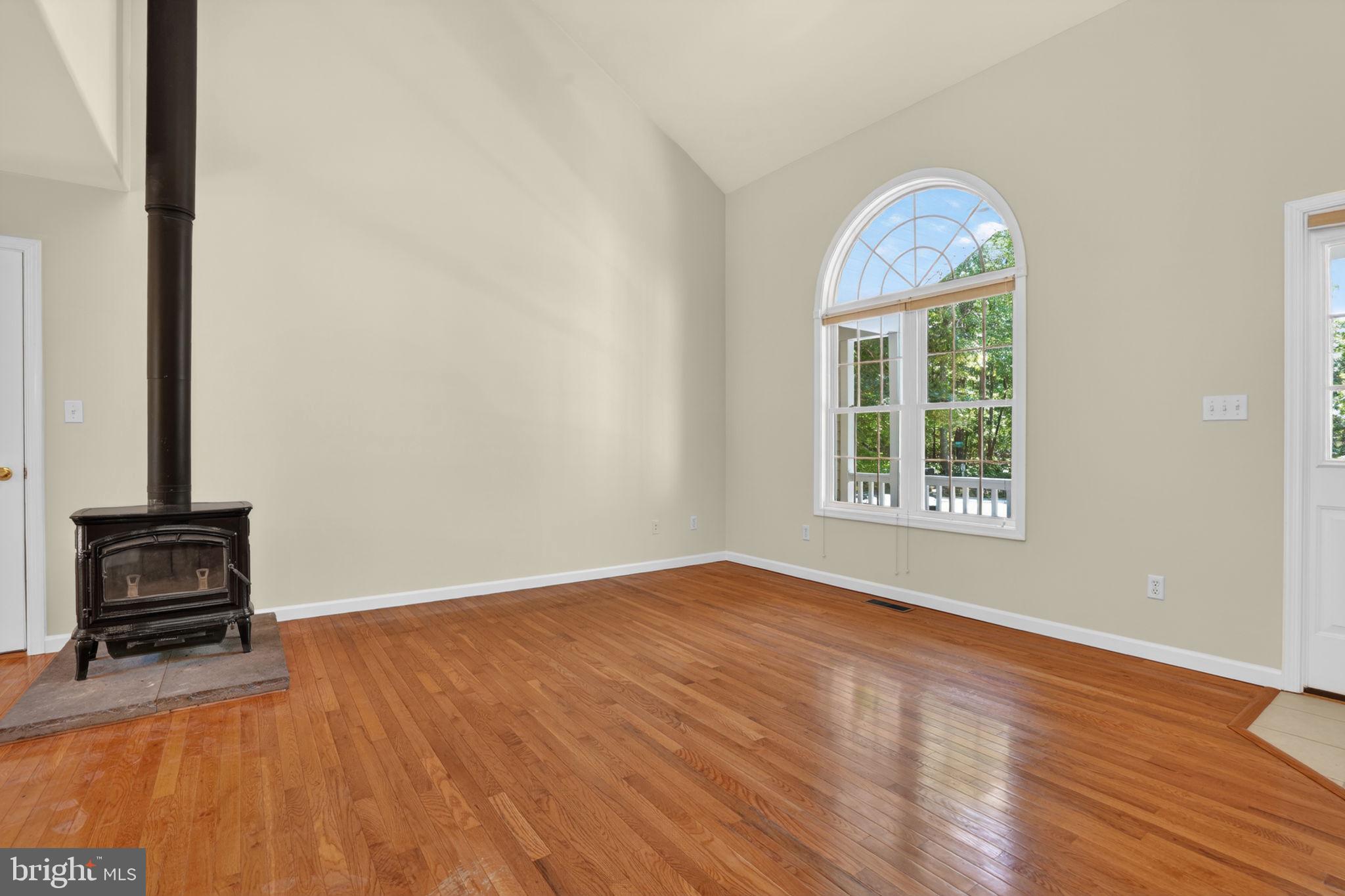 2347 MAYFLOWER DRIVE
