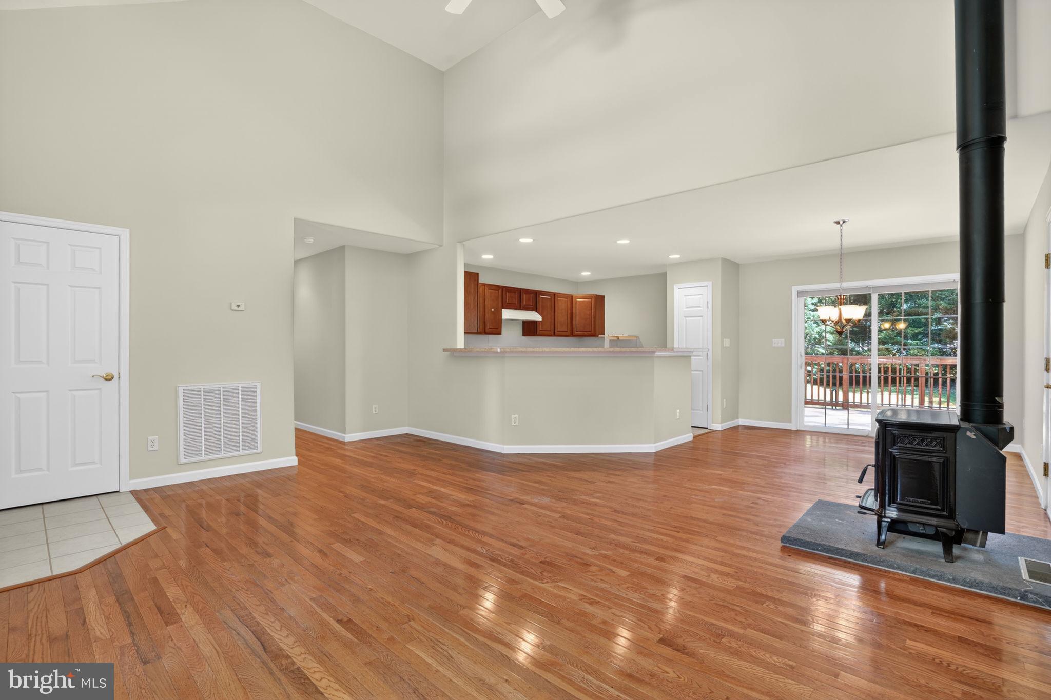 2347 MAYFLOWER DRIVE