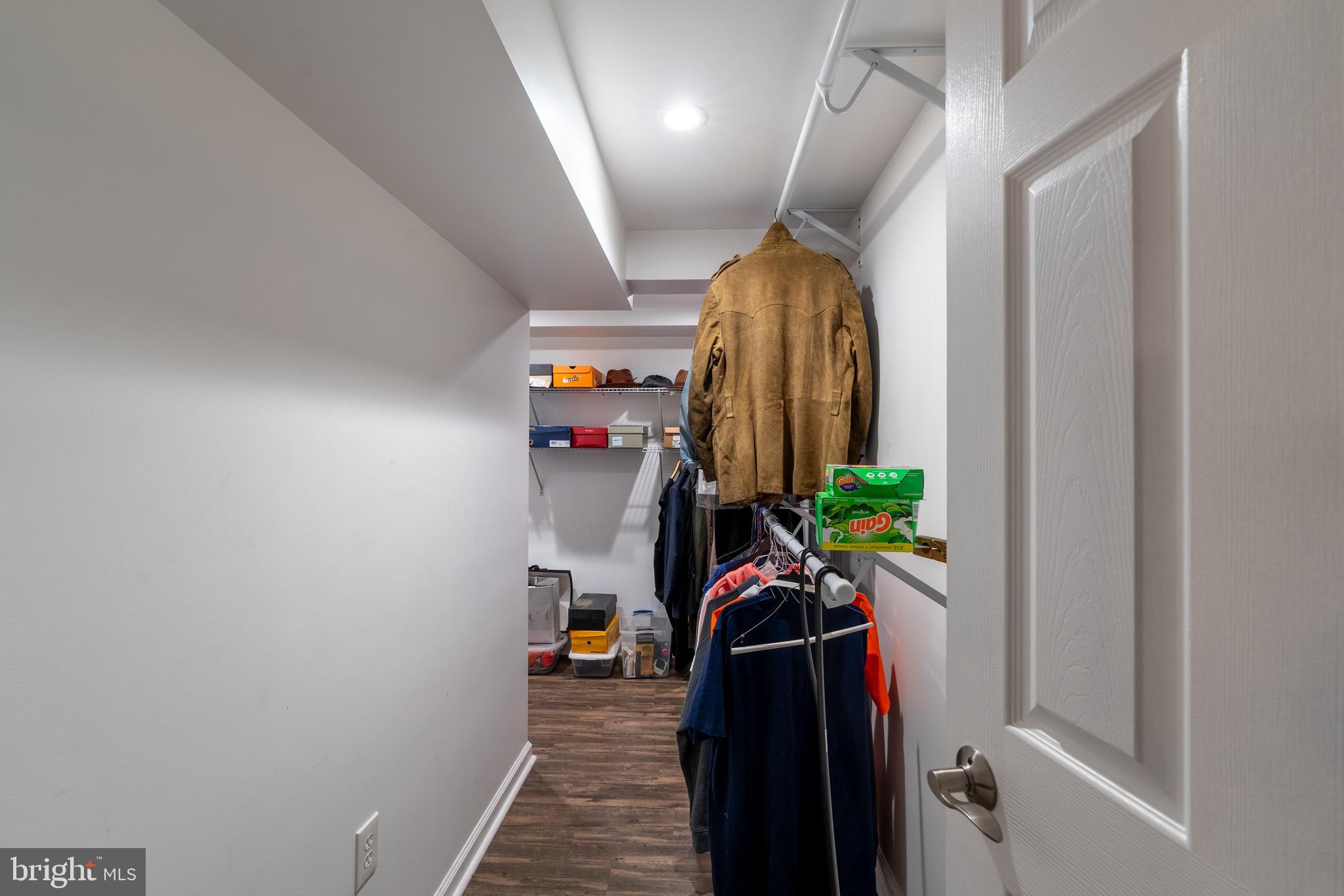 CHESTNUT HILL - Residential