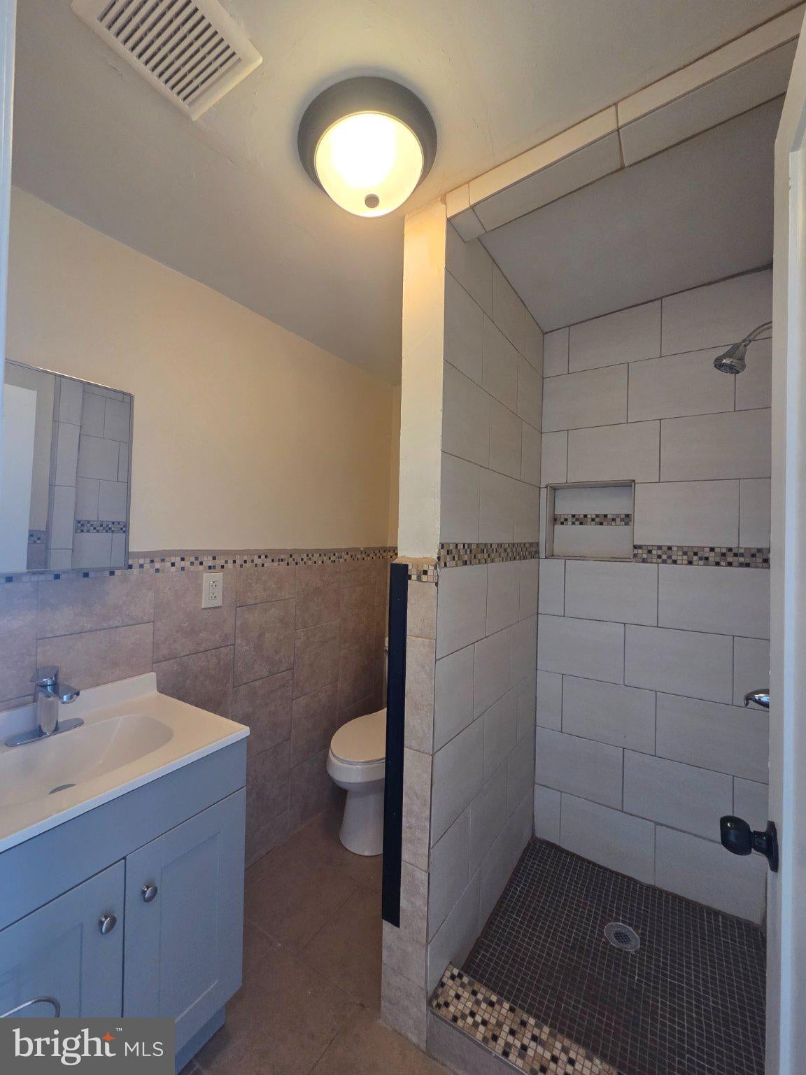 128 N 2ND STREET