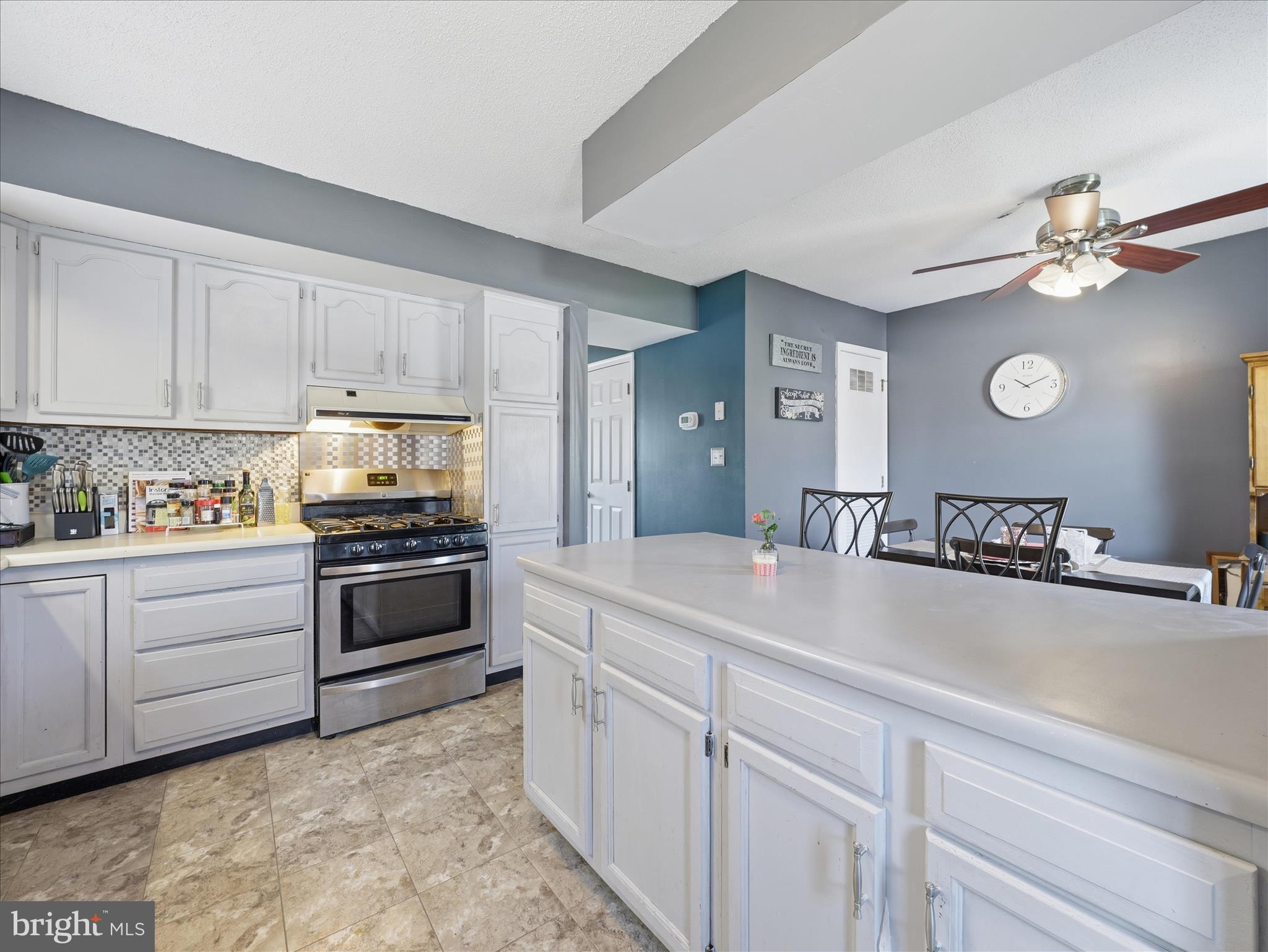 BRIGHTON MANOR - Residential